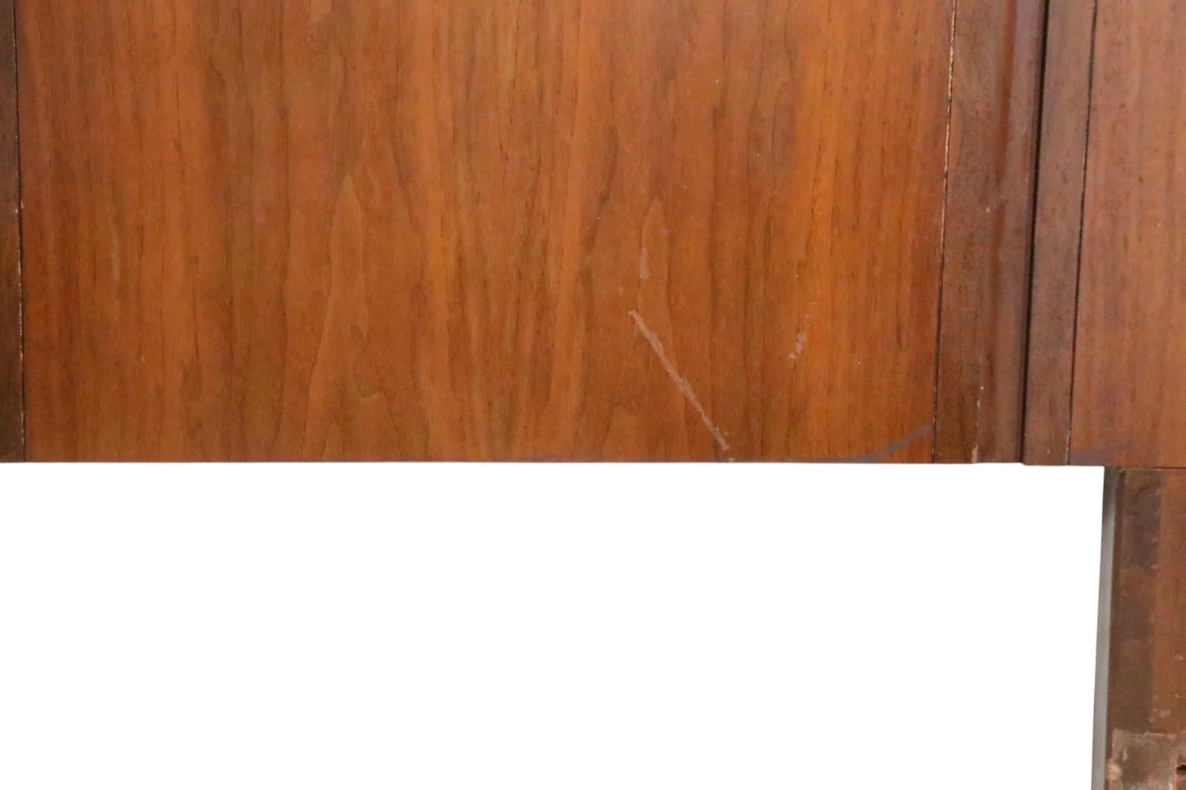 Legno Testiera King Size del Mid Century di Helen Hobey Baker in vendita