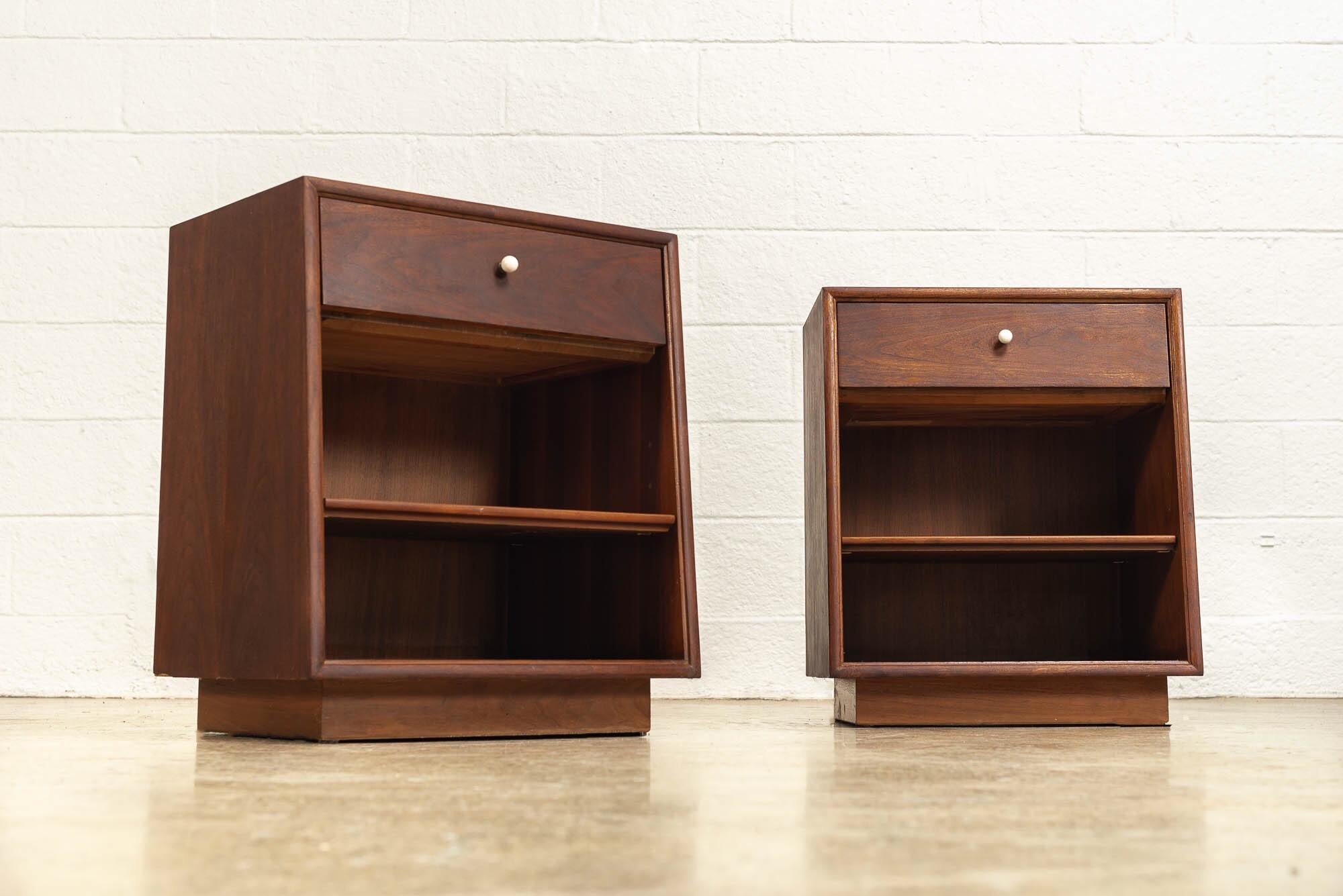 Mid-20th Century Midcentury Kipp Stewart for Drexel Declaration Wood Nightstand Tables, a Pair For Sale