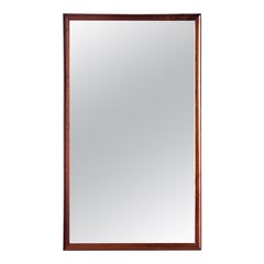 Miroir en noyer du milieu du siècle de Kipp Stewart pour Drexel