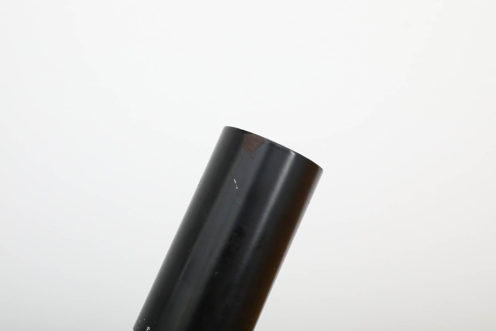 Mid-Century Kisho Kurokawa Inspired Black Gooseneck Clamp-On Light For Sale 4