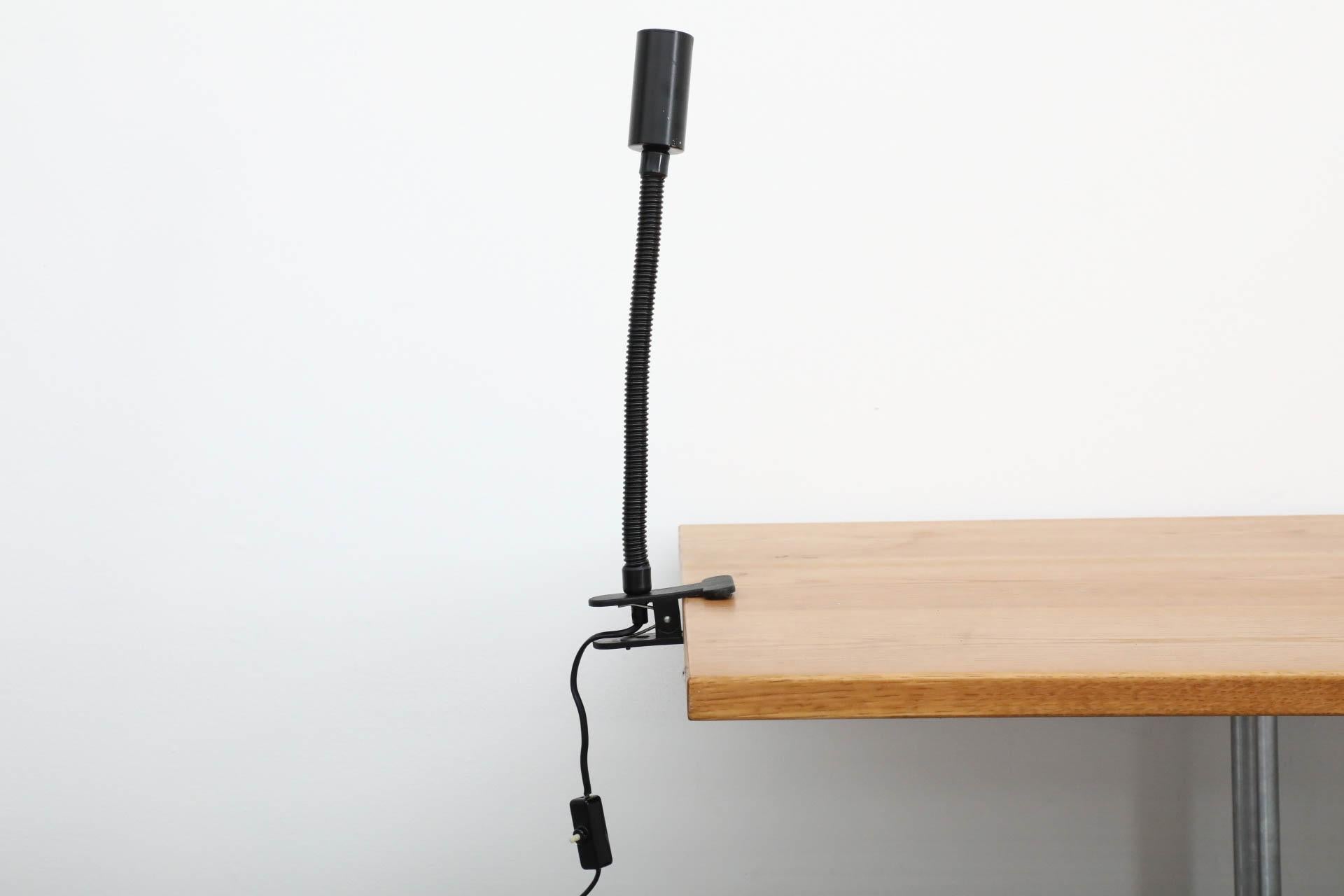 Mid-Century Kisho Kurokawa Inspired Black Gooseneck Clamp-On Light In Good Condition For Sale In Los Angeles, CA