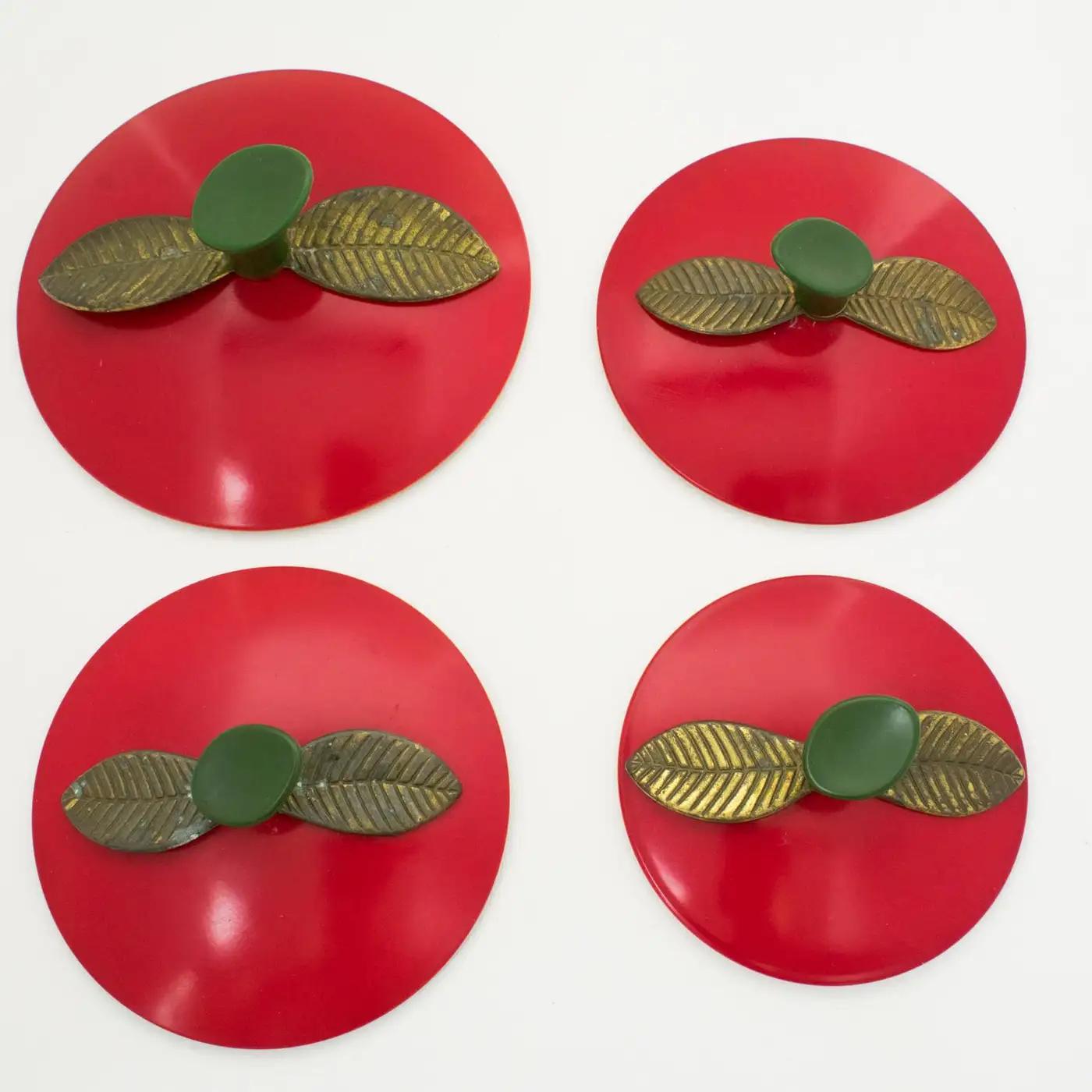 Cookie-Gefäße aus der Mitte des Jahrhunderts aus roter Emaille und Aluminium in Apfelform, 4er-Set im Angebot 2