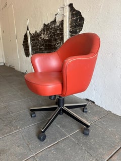 Mid century Knoll Eero Saarinen Red Leather executive office desk chair