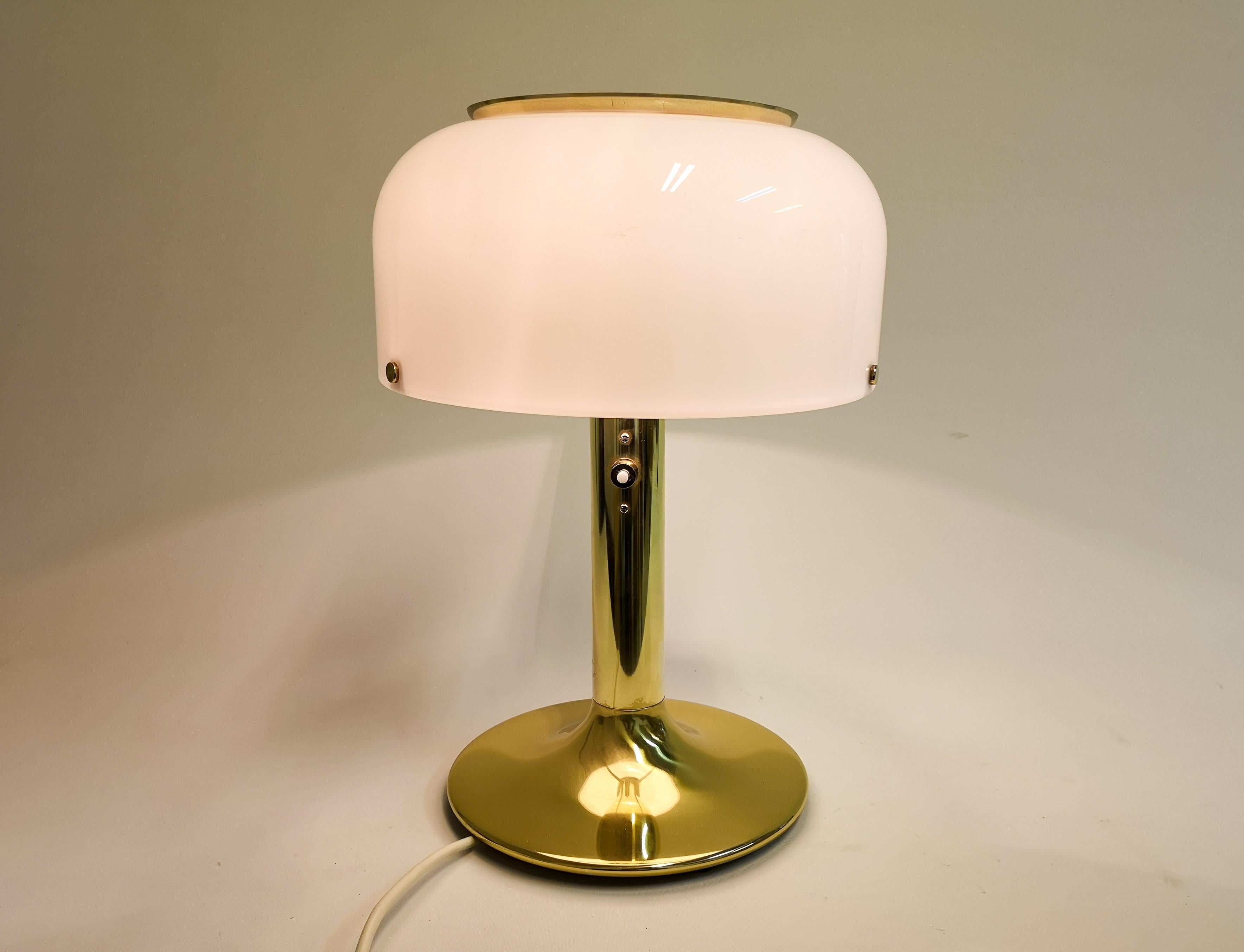 This 1960s table lamp, model Knubbling, was designed by Anders Pehrson for Ateljé Lyktan in Åhus, Sweden. 

Nice working vintage condition, small cracks in the acrylic where the brass is attached. 

Measures: H 47 cm, D 32 cm.

 