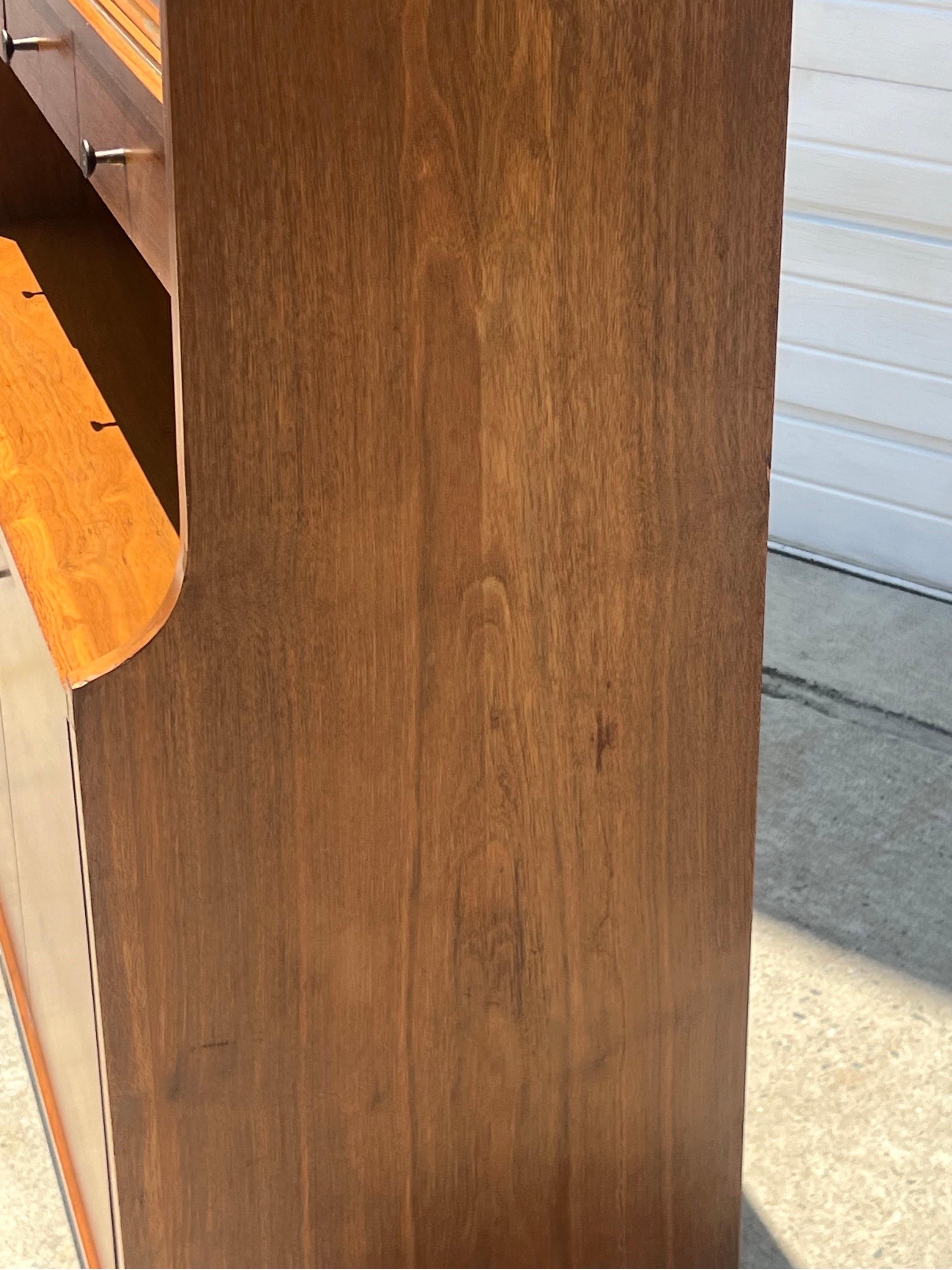 Mid-Century Kroehler China Cabinet 3