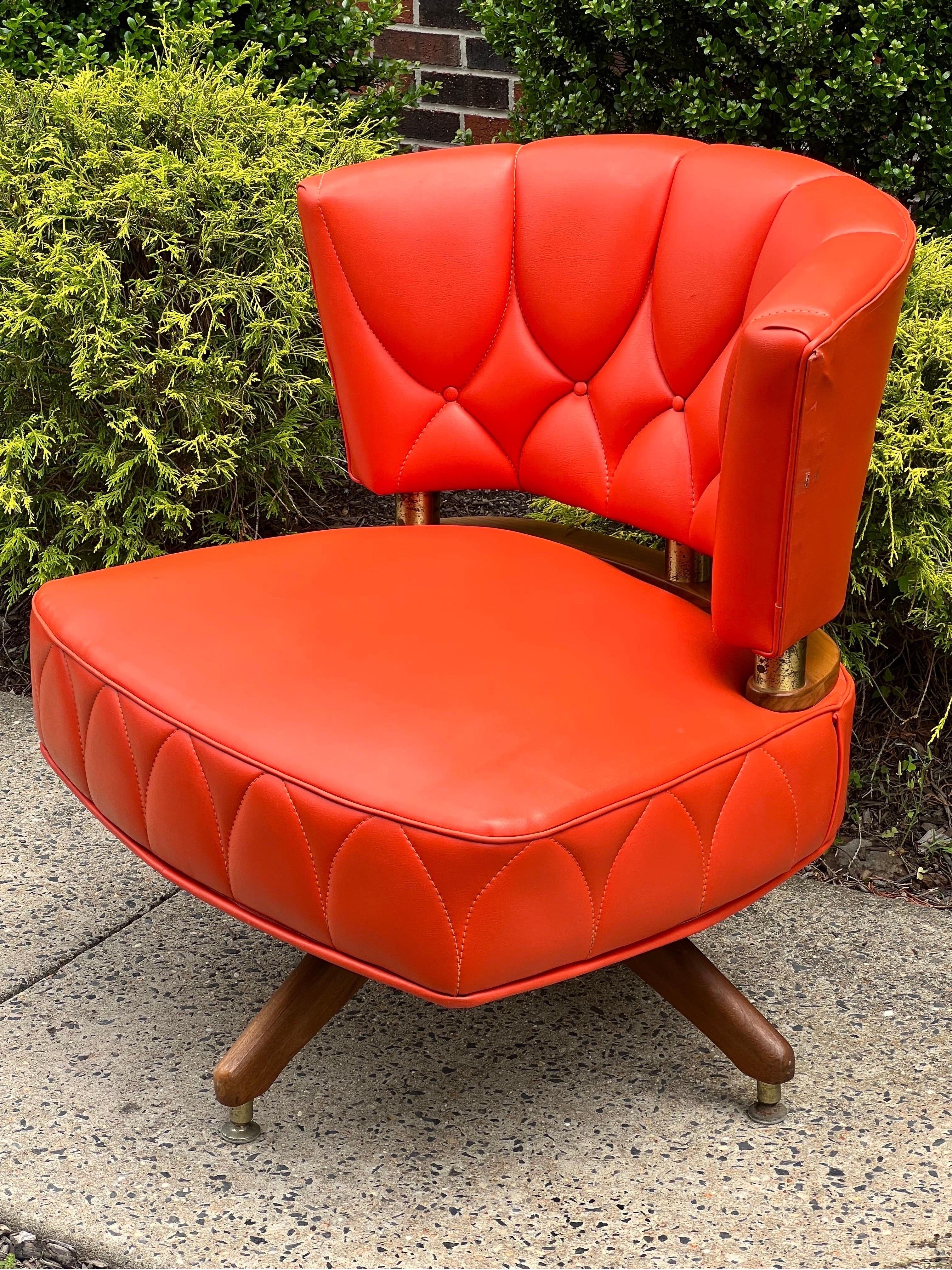 Mid Century Kroehler Swivel Slipper Chair, 1962 For Sale 1