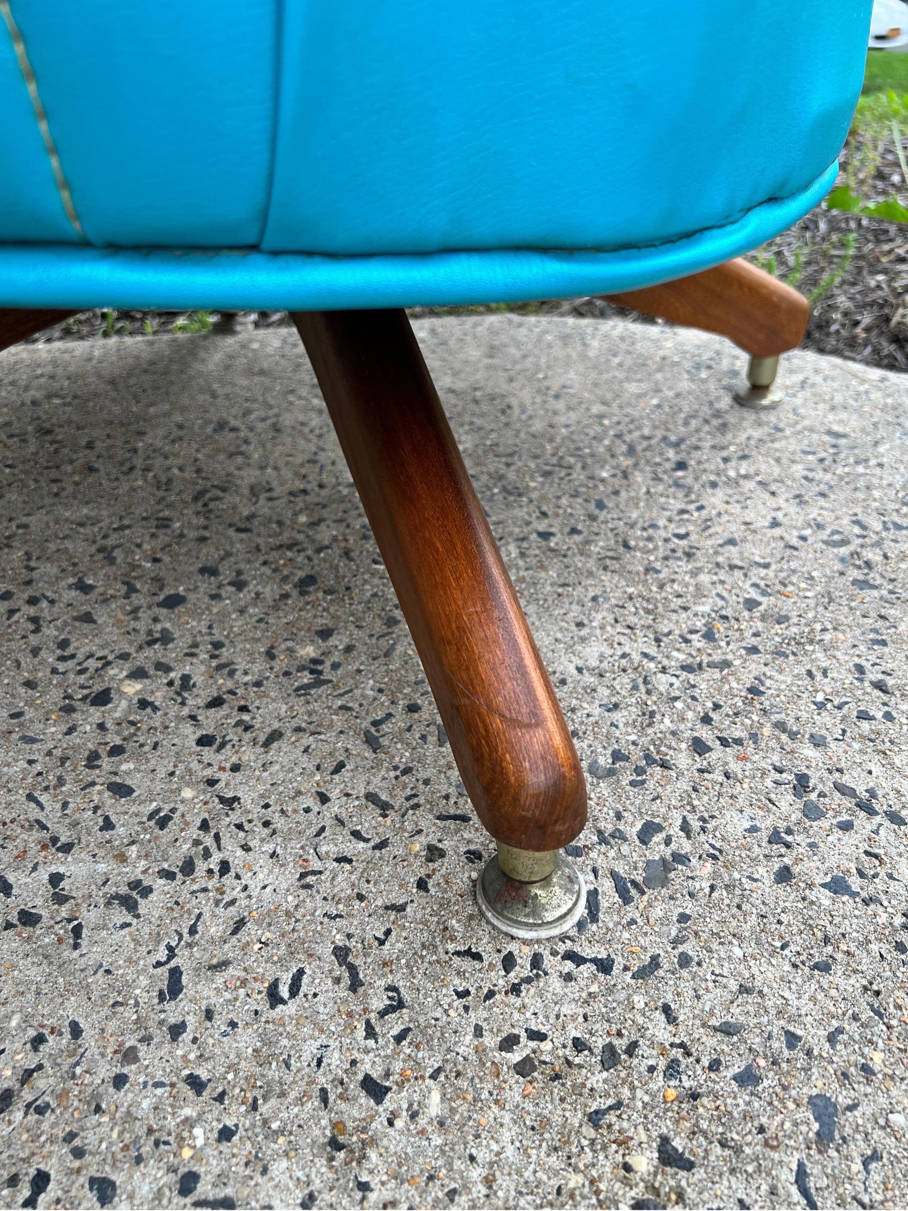 Brass Mid-Century Kroehler Swivel Slipper Chair, 1962 For Sale