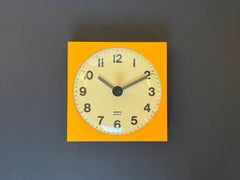 Mid-Century Krups Wanduhr 1970er Orange Chron-Color 605, gewölbt, Deutschland