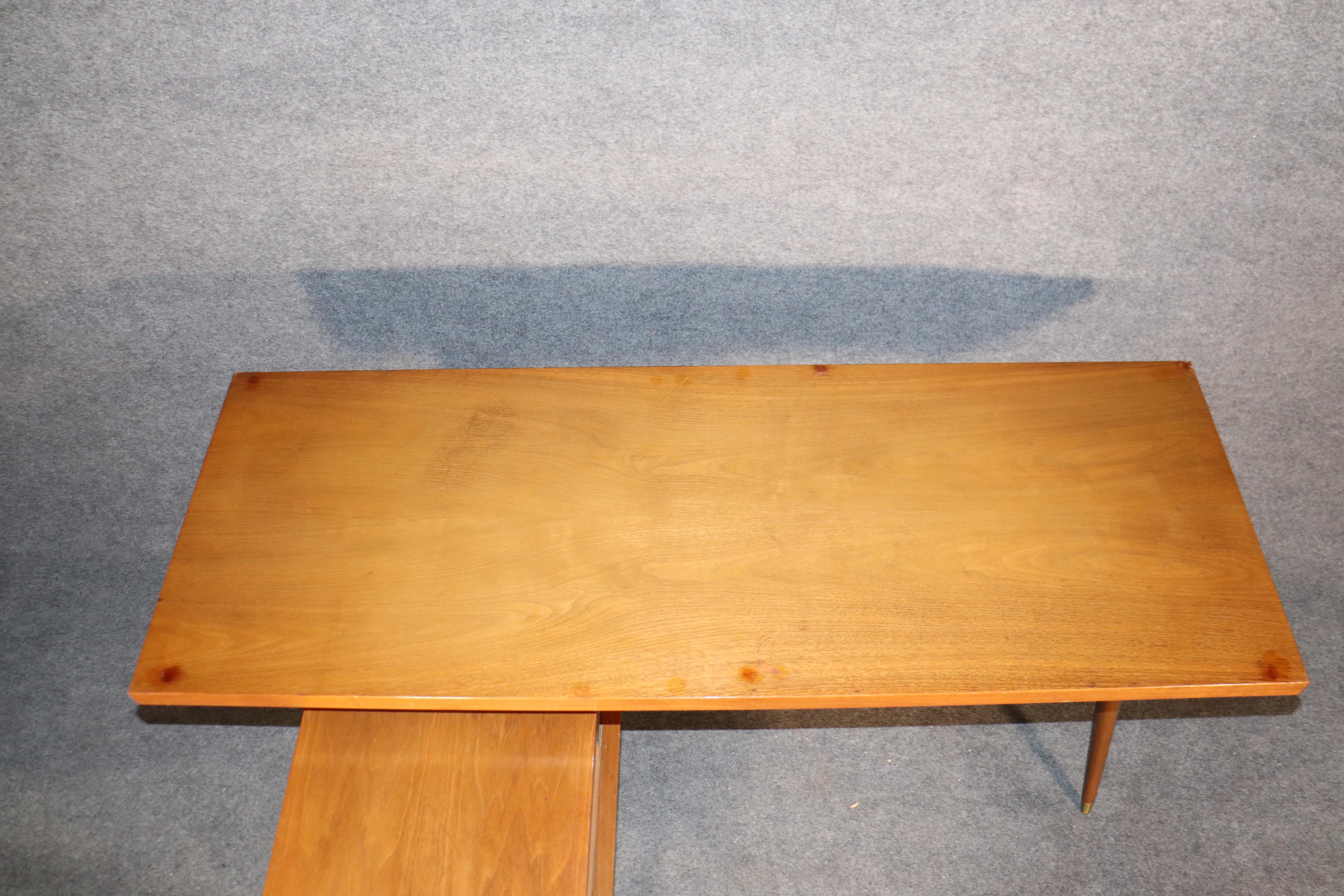 Mid-Century Modern Mid-Century L-Shape Desk For Sale