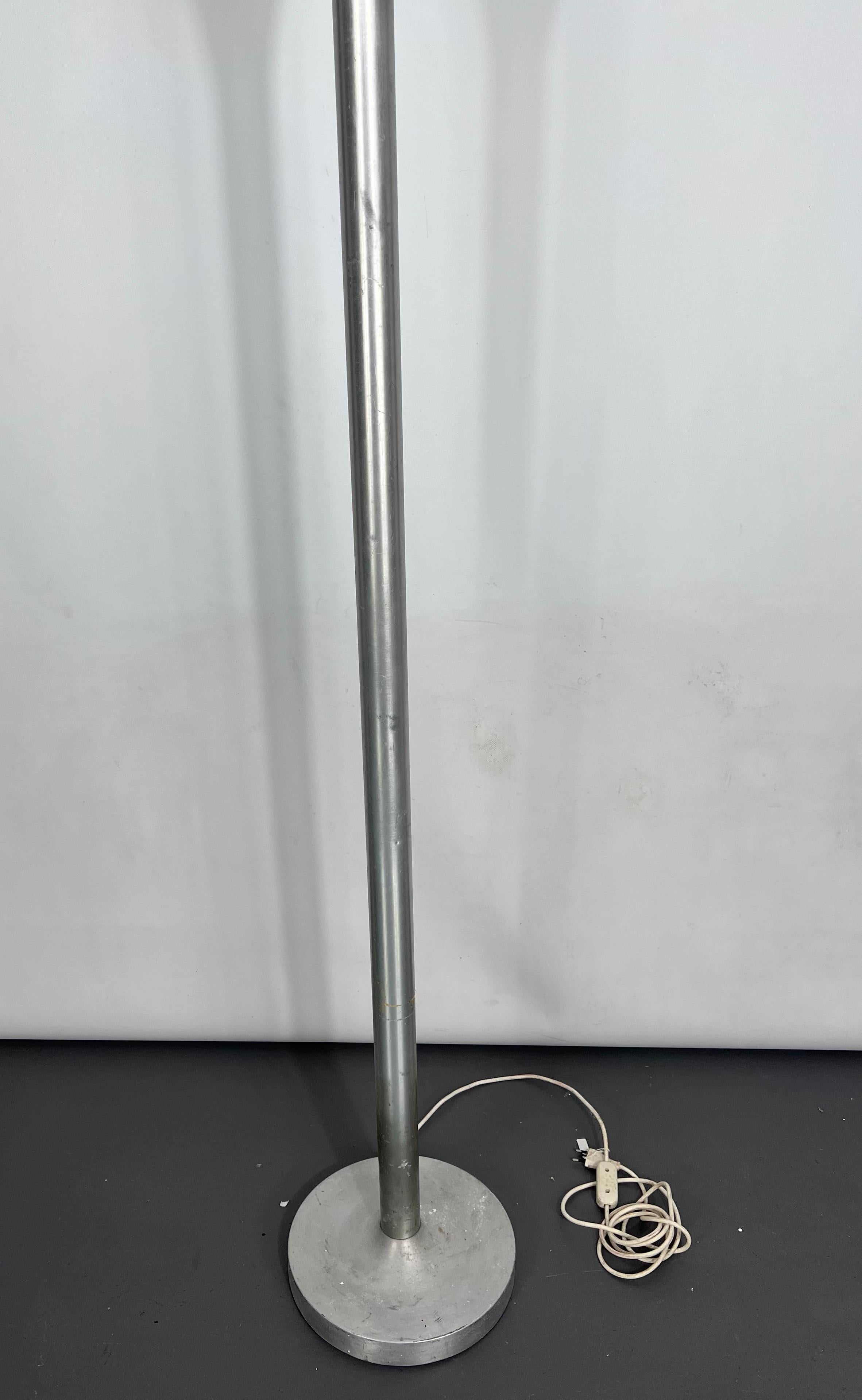 Mid-Century Labeled Aluminum Luminator Floor Lamp by Stilux Milano In Good Condition For Sale In Catania, CT