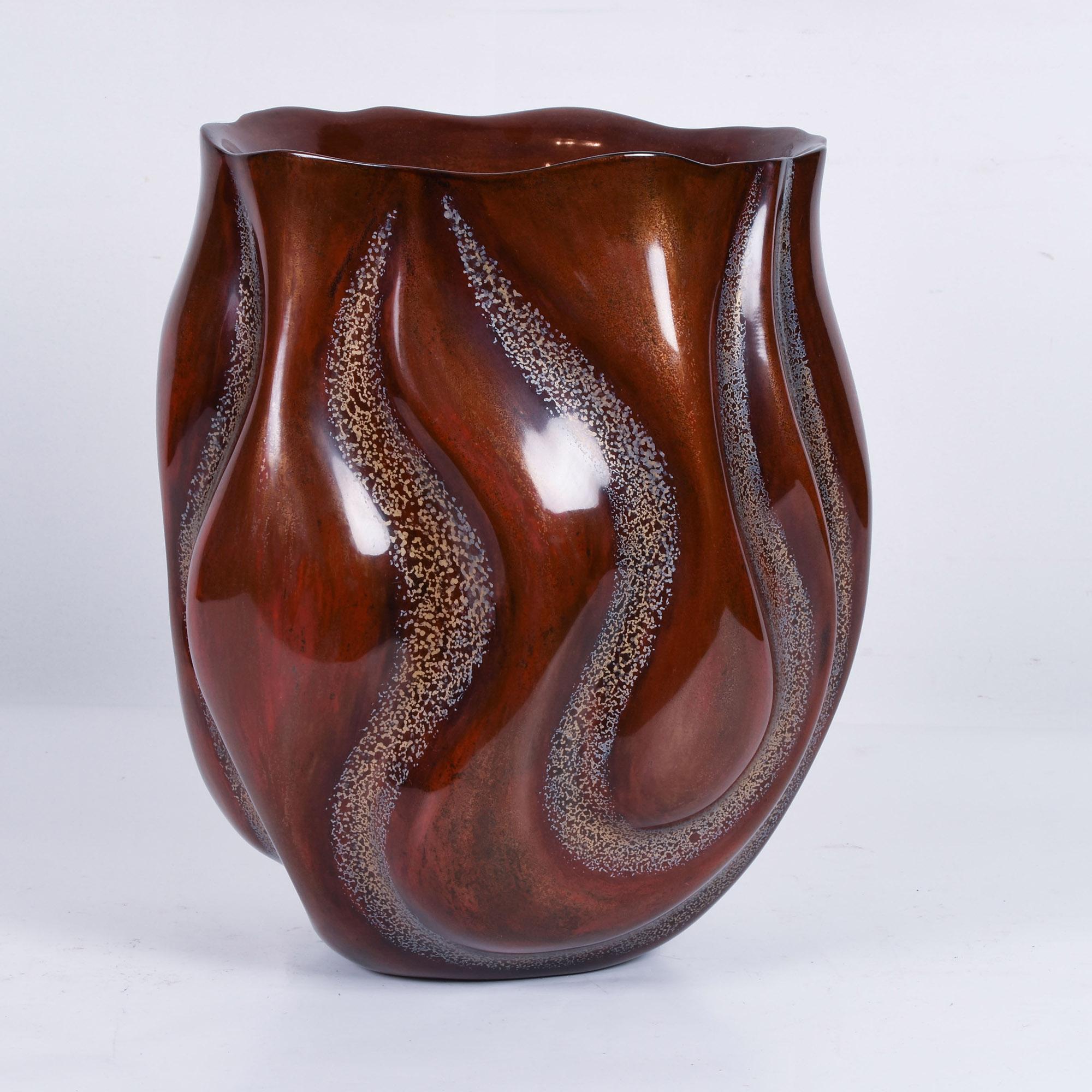 Mid-Century Lacquer Vase by Masayo Koiwa In Good Condition For Sale In Prahran, Victoria