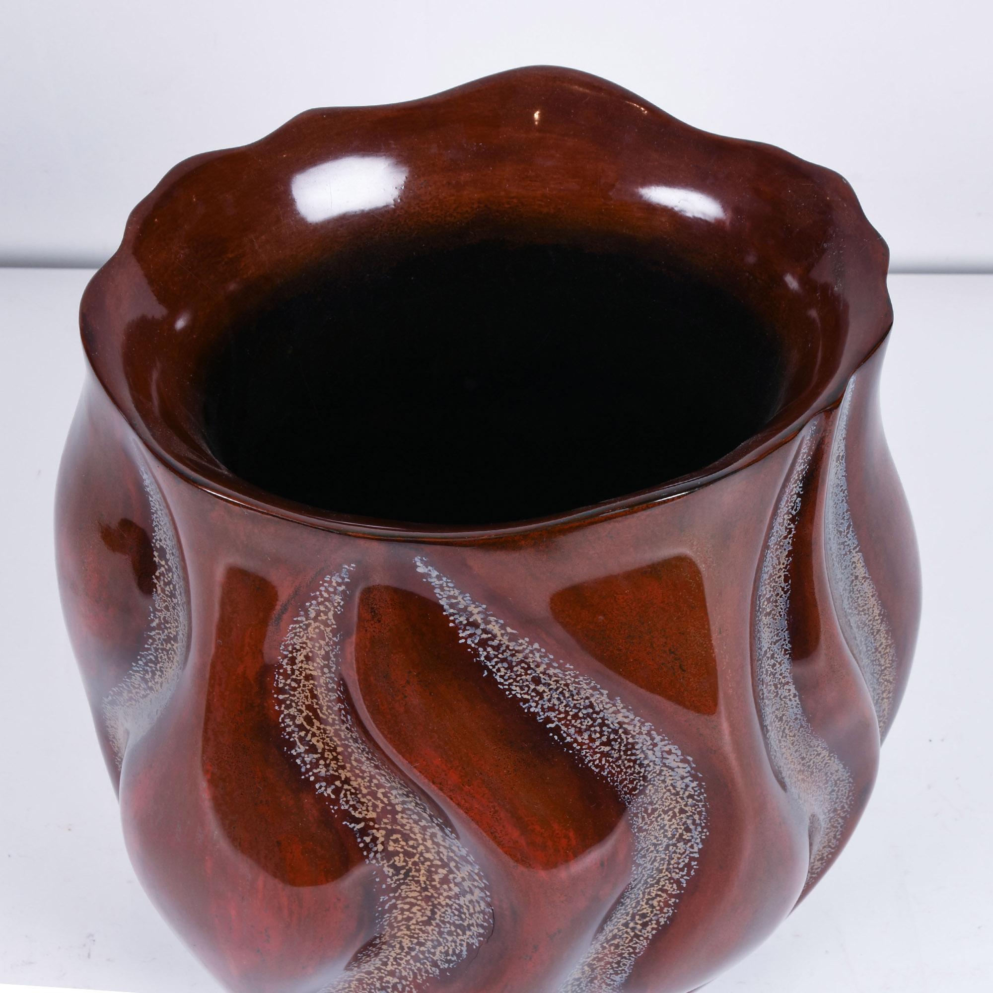 20ième siècle Vase en laque du milieu du siècle dernier par Masayo Koiwa en vente