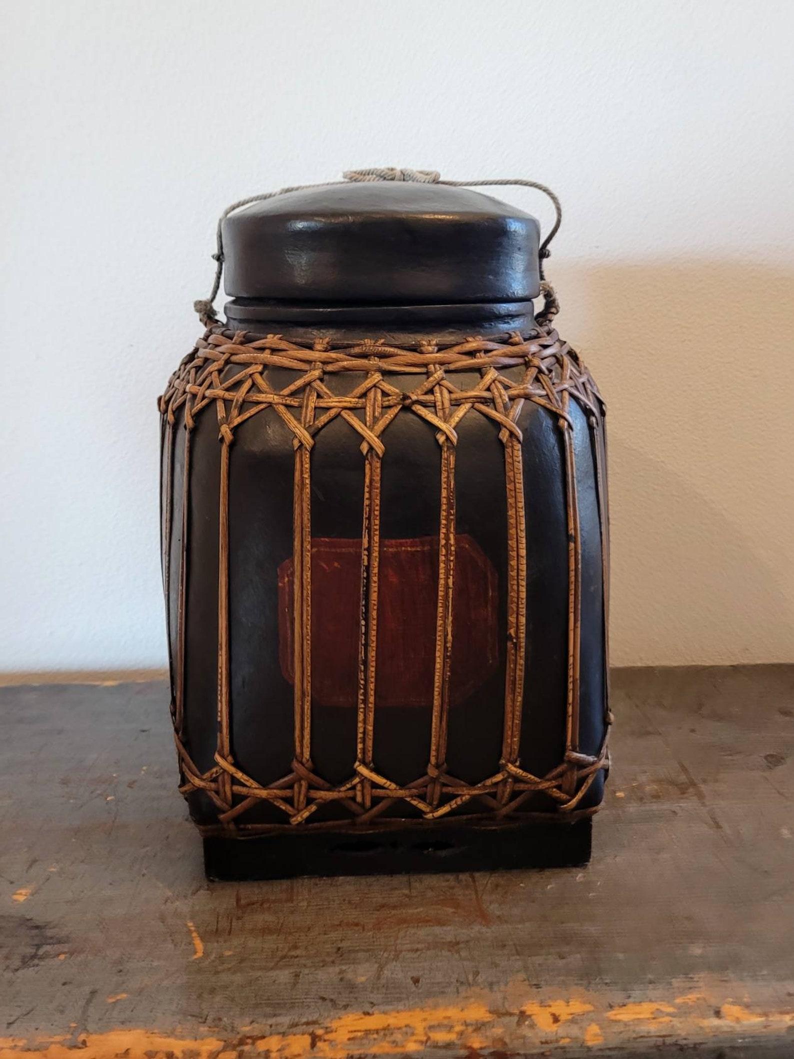 Mid-Century Lacquered Bamboo Lidded Rice Basket In Fair Condition For Sale In Forney, TX