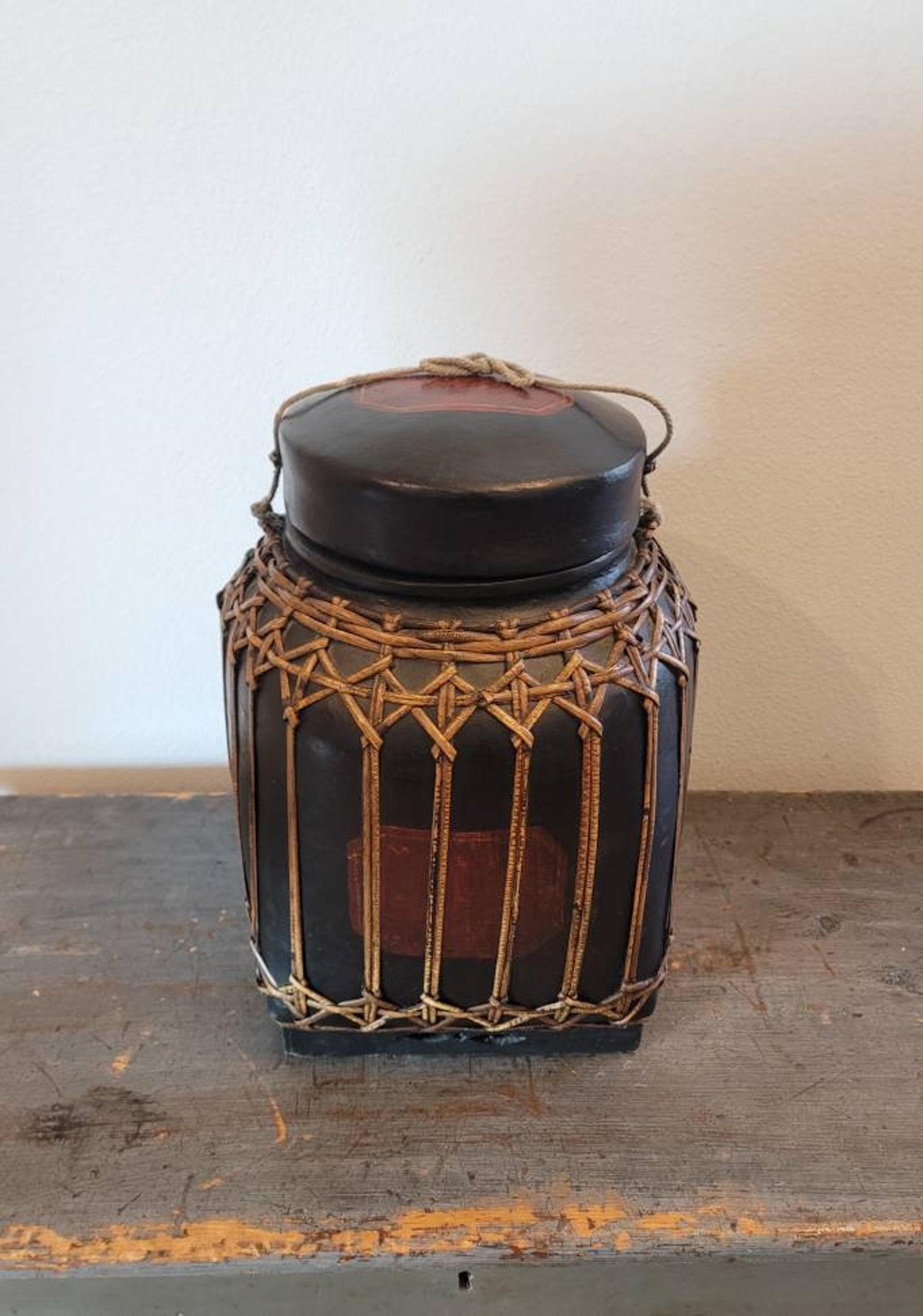 20th Century Mid-Century Lacquered Bamboo Lidded Rice Basket For Sale