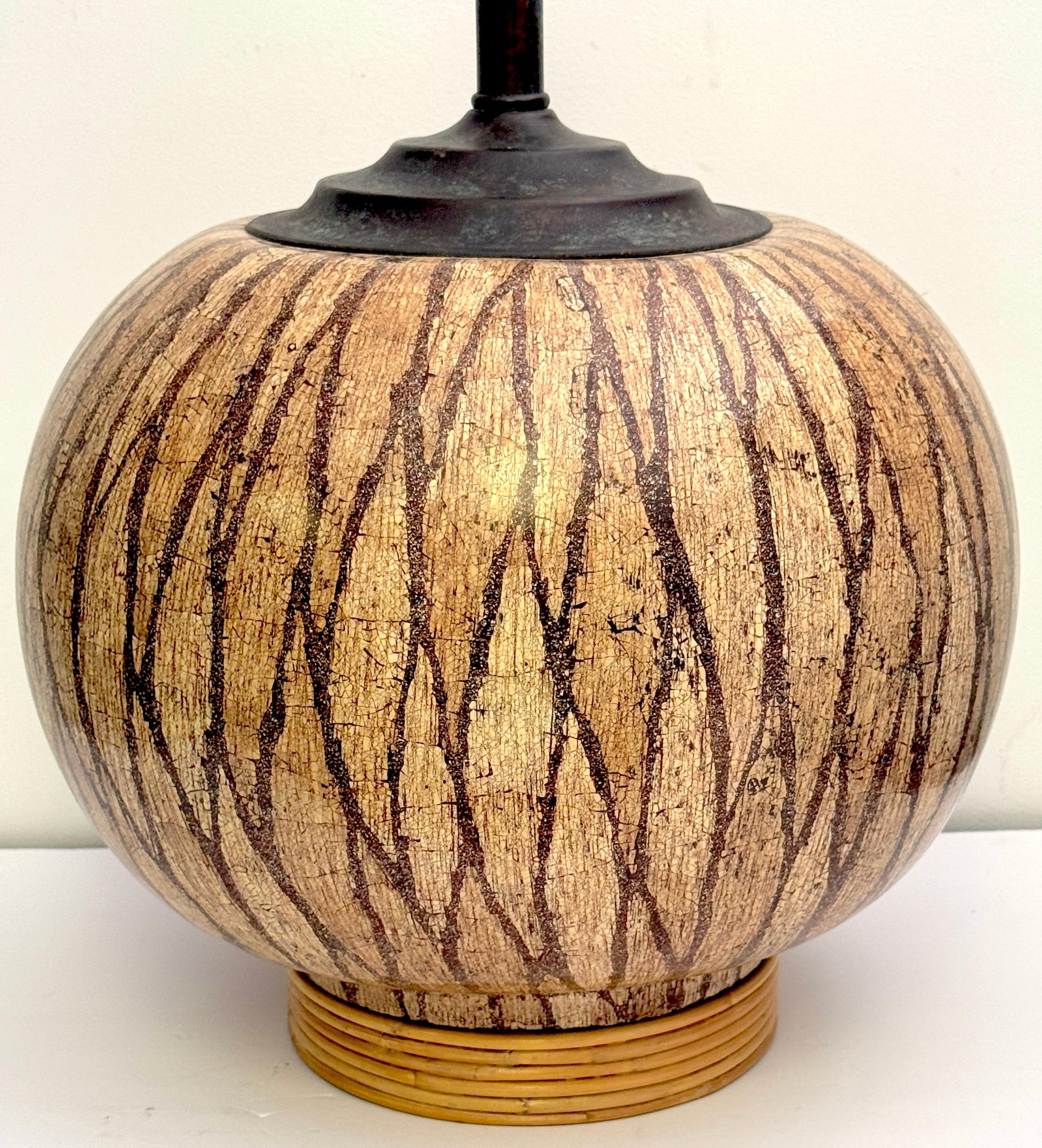 Mid-Century Modern Mid Century Lacquered Coconut Shell Inlay Gourd-Form Table Lamp on Rattan Base For Sale