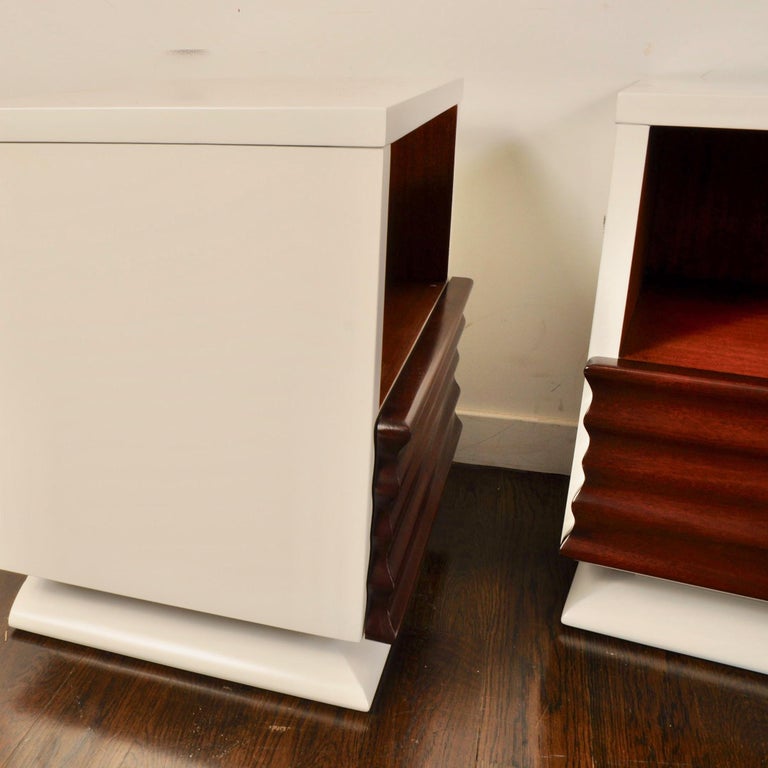 Midcentury Lacquered Nightstands by Vanleigh Furniture at 1stDibs