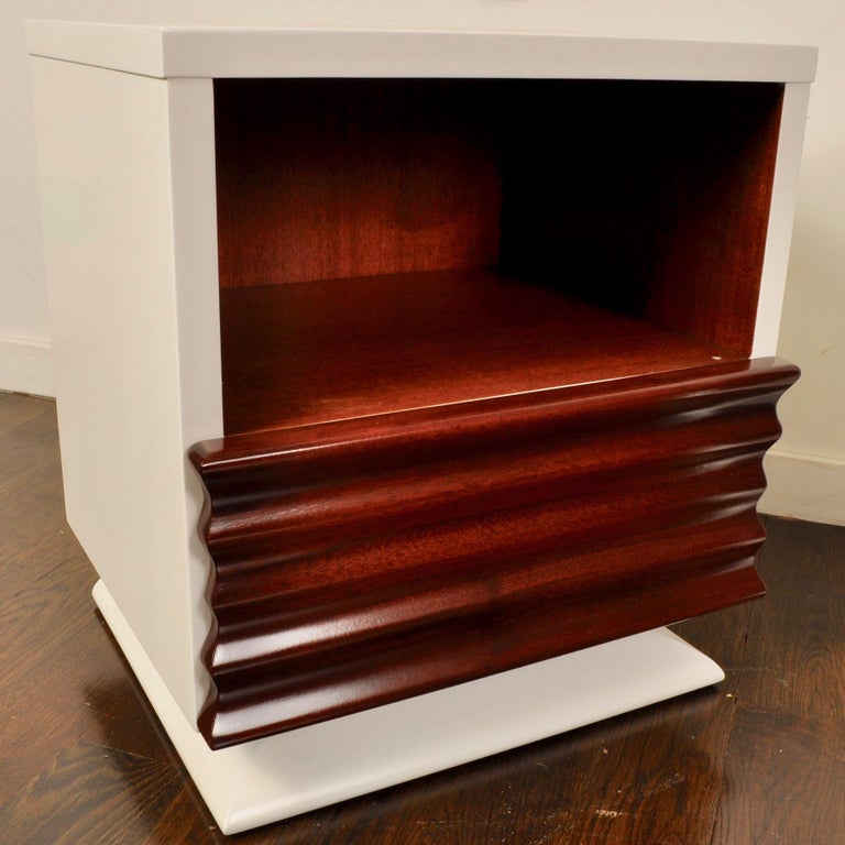Midcentury Lacquered Nightstands by Vanleigh Furniture at 1stDibs