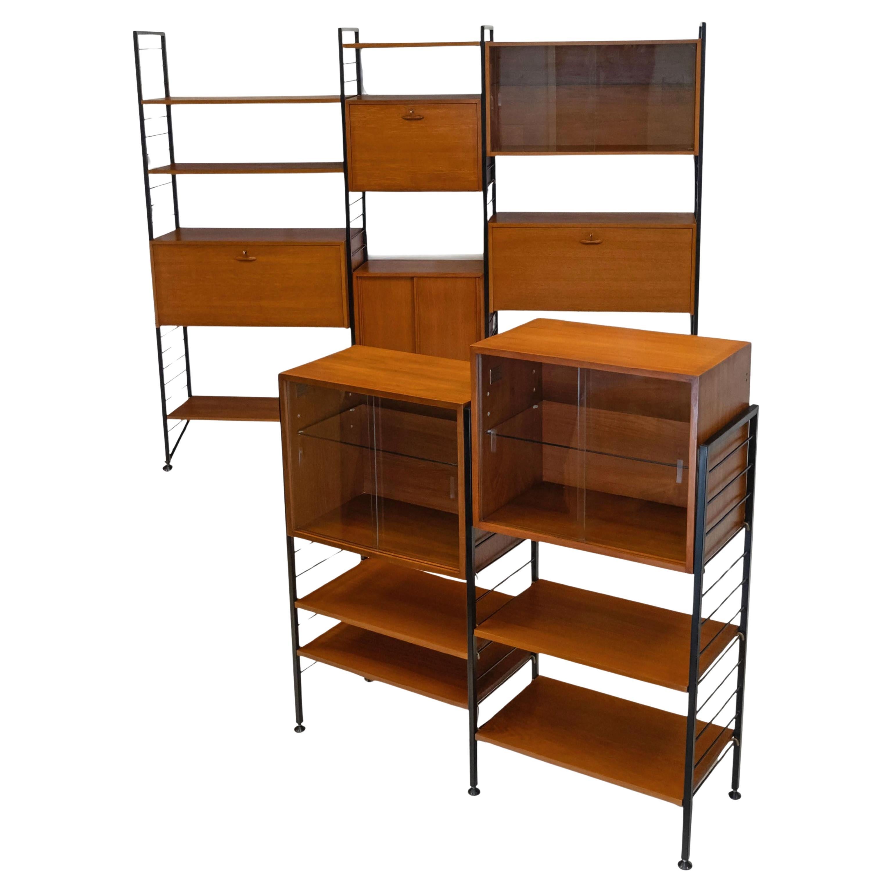 Sistema di scaffalatura a sei ripiani Mid Century Ladderax, armadietto per bevande da scrivania Staples