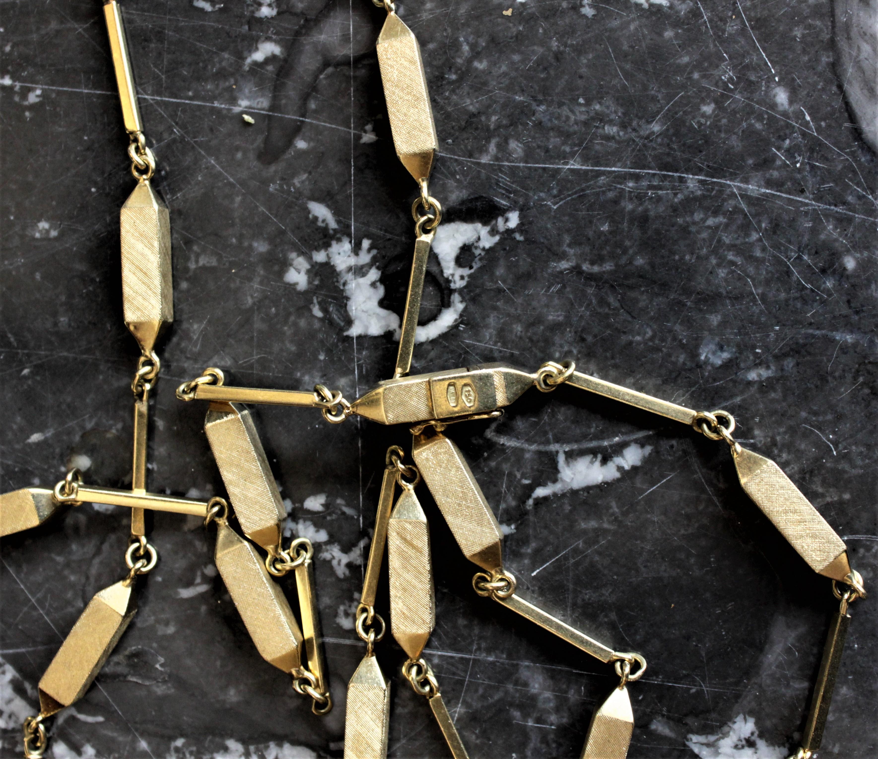 Mid-Century Ladies 18-Karat Gelbgold Geometrisch gestylte Halskette oder Kette im Zustand „Gut“ im Angebot in Hamilton, Ontario