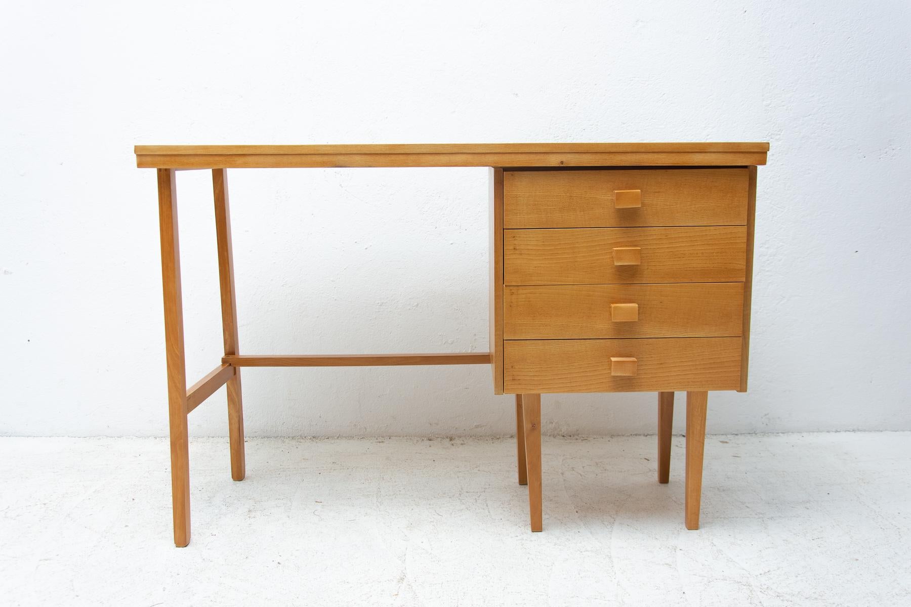 A Simple ladies beech wood writing desk from the Nový Domov company, 1960´s, Czechoslovakia
This desk was manufactured by Nový Domov Company and its design we attributed to František Jirák, because most likely this table was a part of classic and