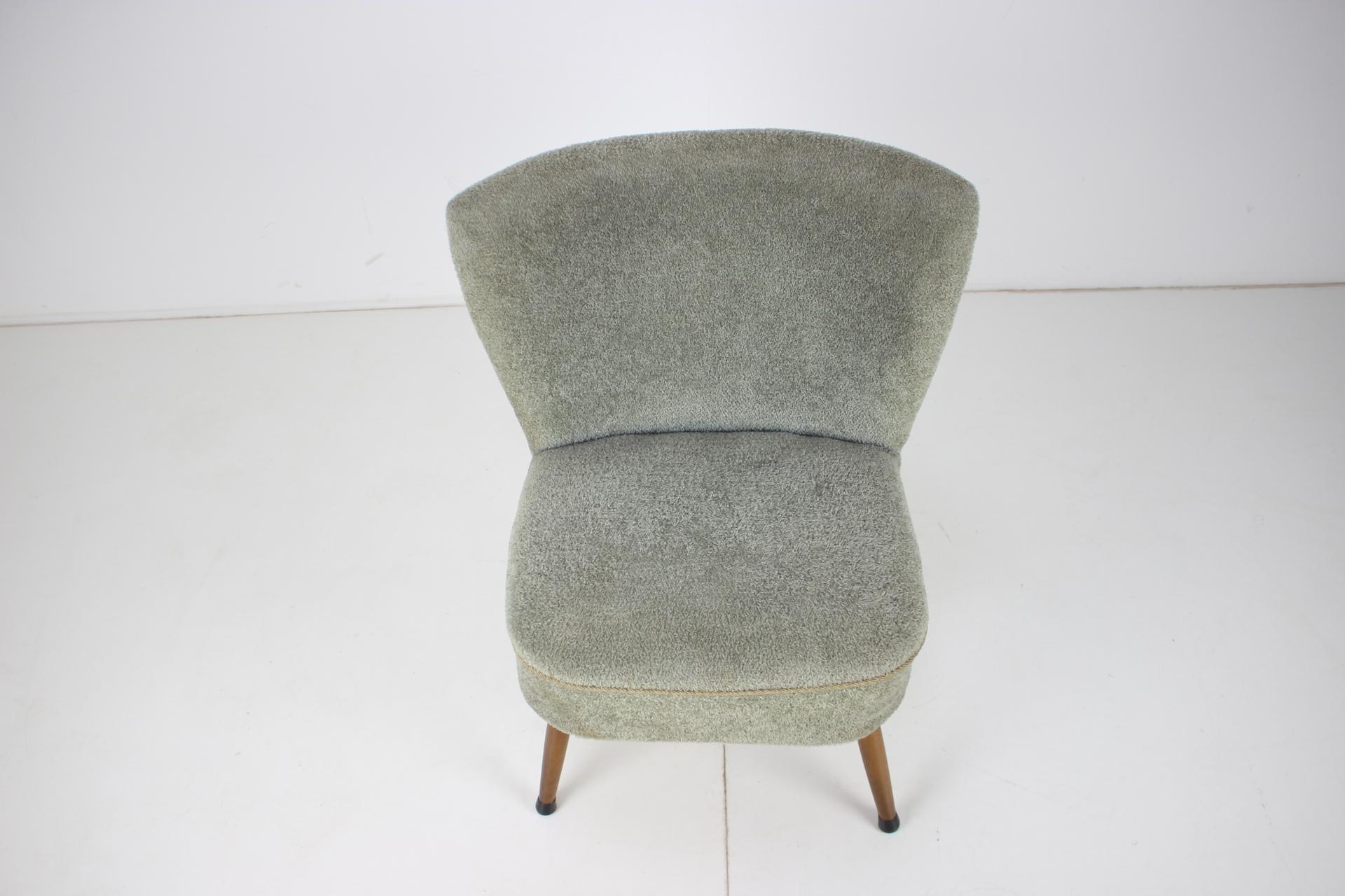 Mid-Century Modern Mid-Century Lady Chair, 1960s For Sale