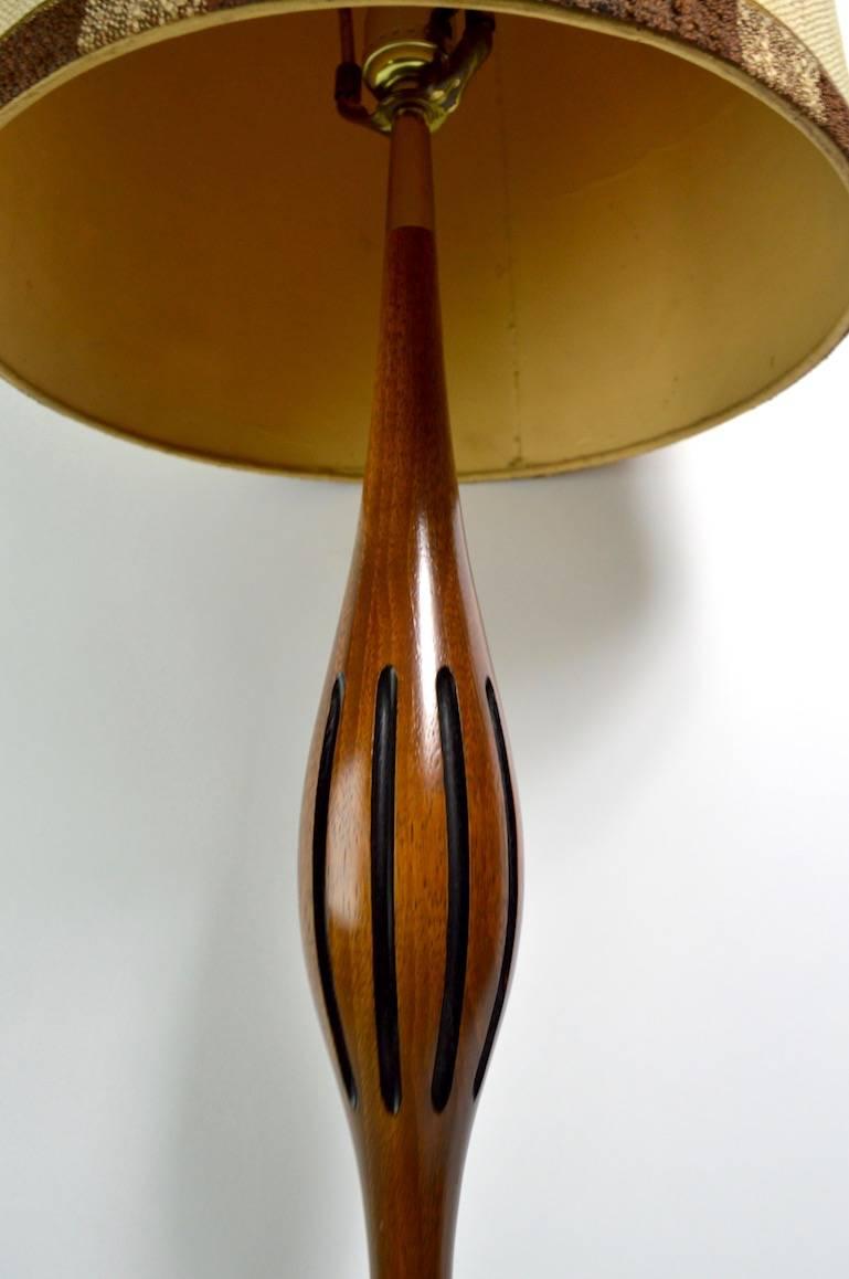 Mid Century Lamp by Laurel For Sale 6