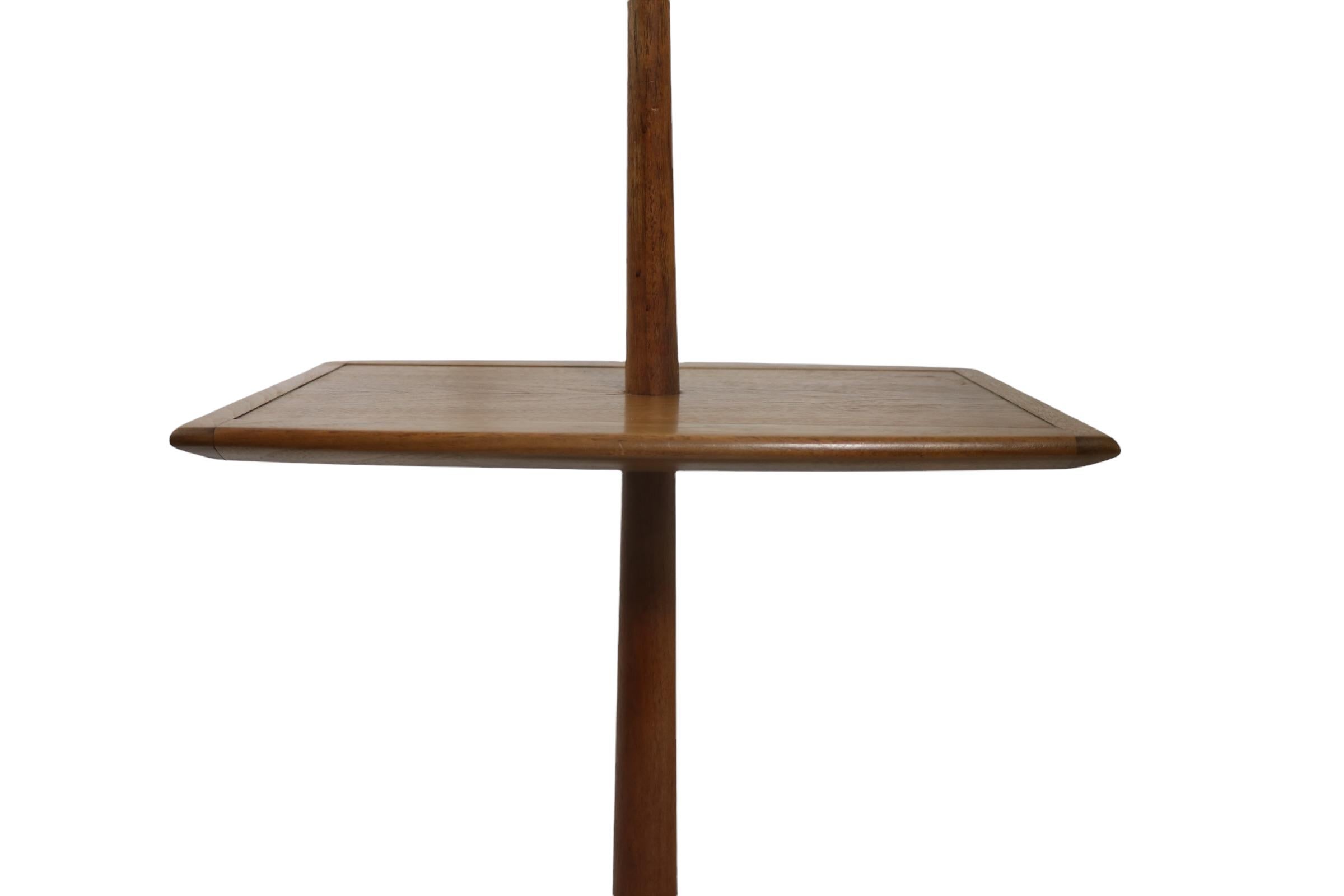 American Mid Century Lamp Table by Laurel Lamp Mfg. Co. For Sale