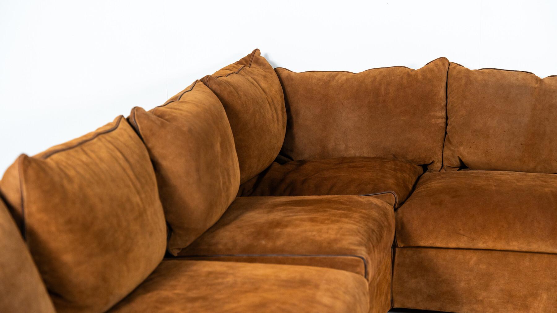 20th Century Mid-Century Landeau Sofa by Mario Bellini for Cassina - Original Upholstery For Sale