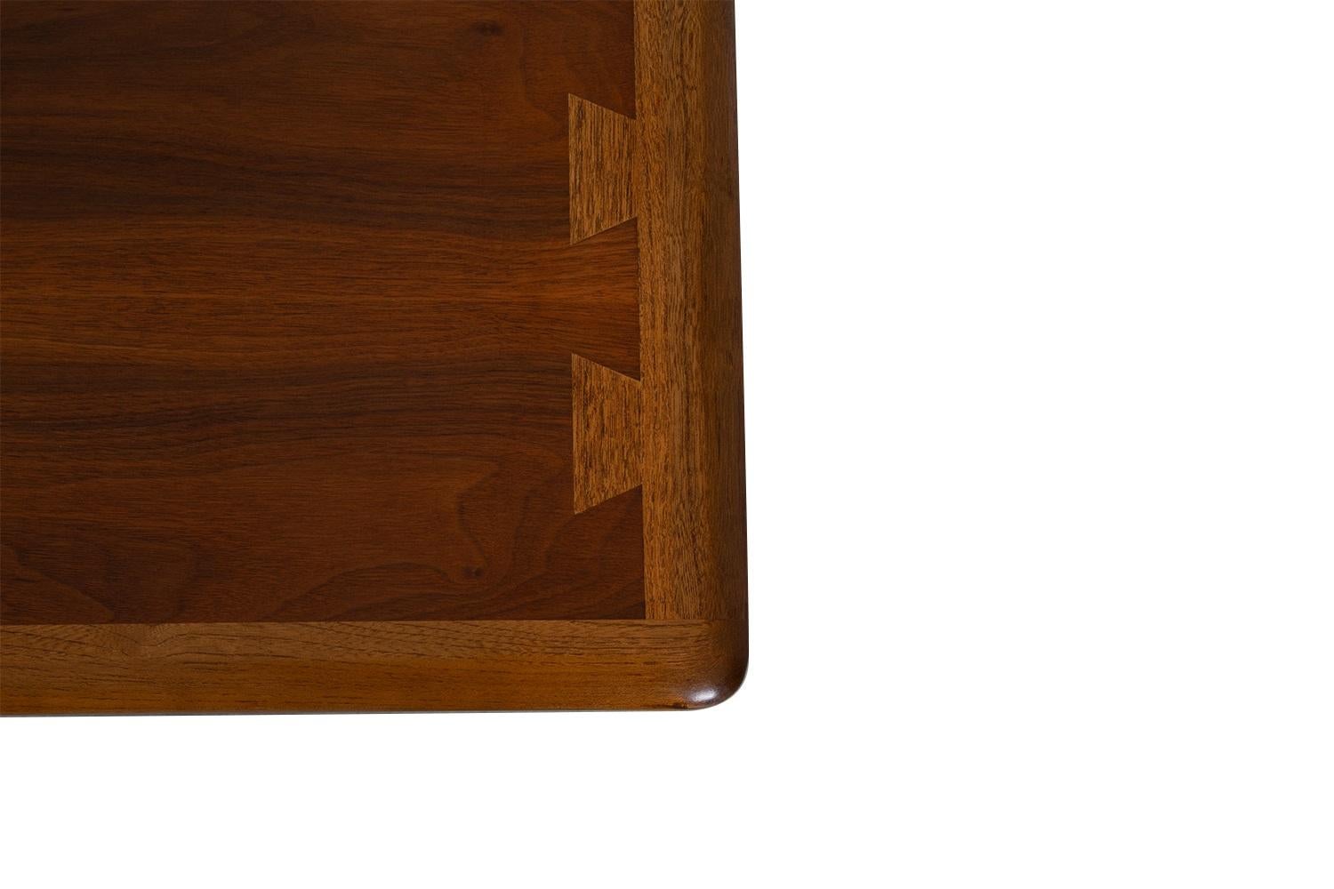 Oak Mid-Century Lane Acclaim Dovetail End Tables Pair For Sale