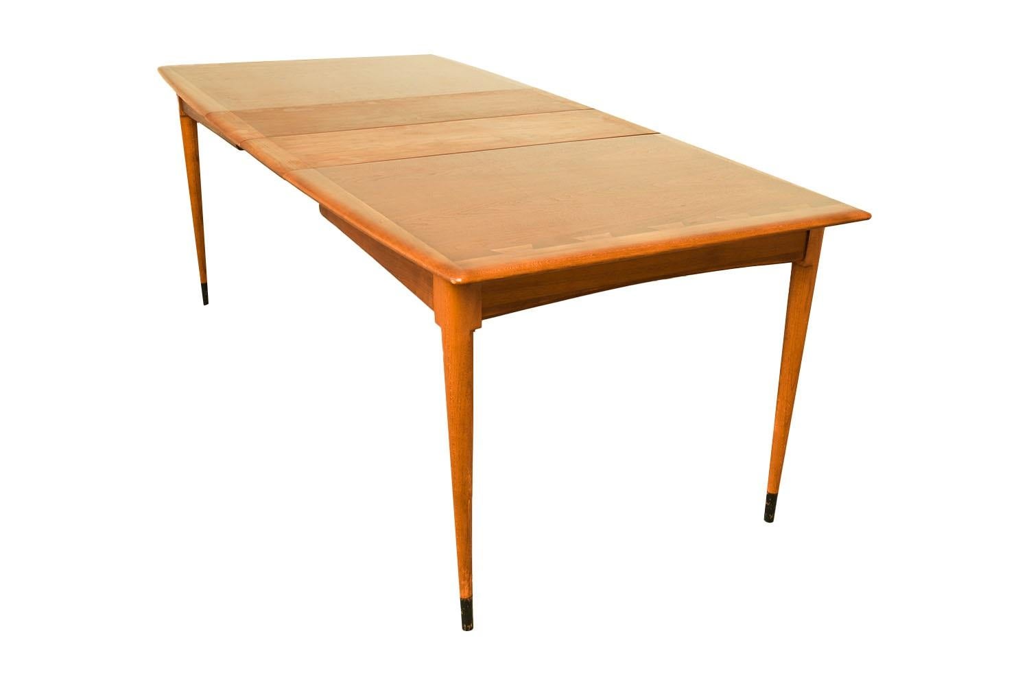 American Mid-Century Lane Acclaim Dovetail Expandable Dining Table  For Sale