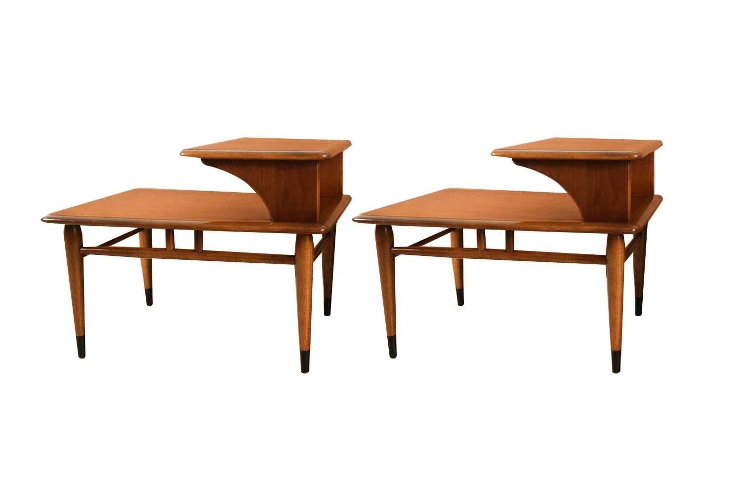Midcentury Lane Acclaim Dovetail Two-Tier End Tables Pair In Good Condition In Baltimore, MD