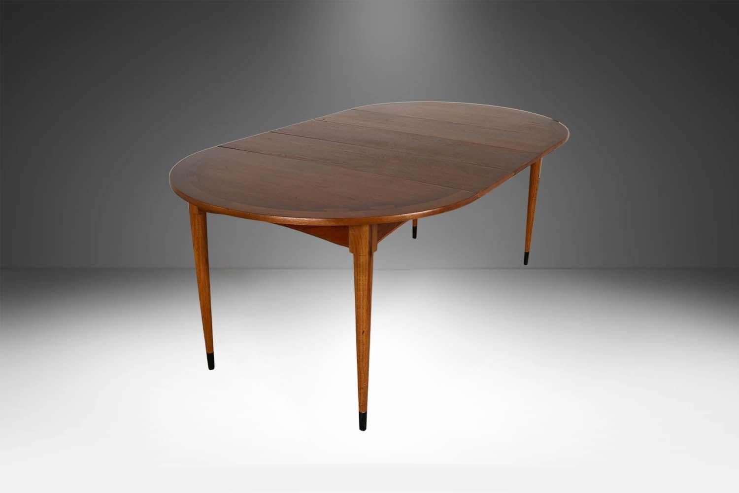 Mesa de Comedor Mid Century Lane Acclaim Ampliable de Redonda a Ovalada en venta 3