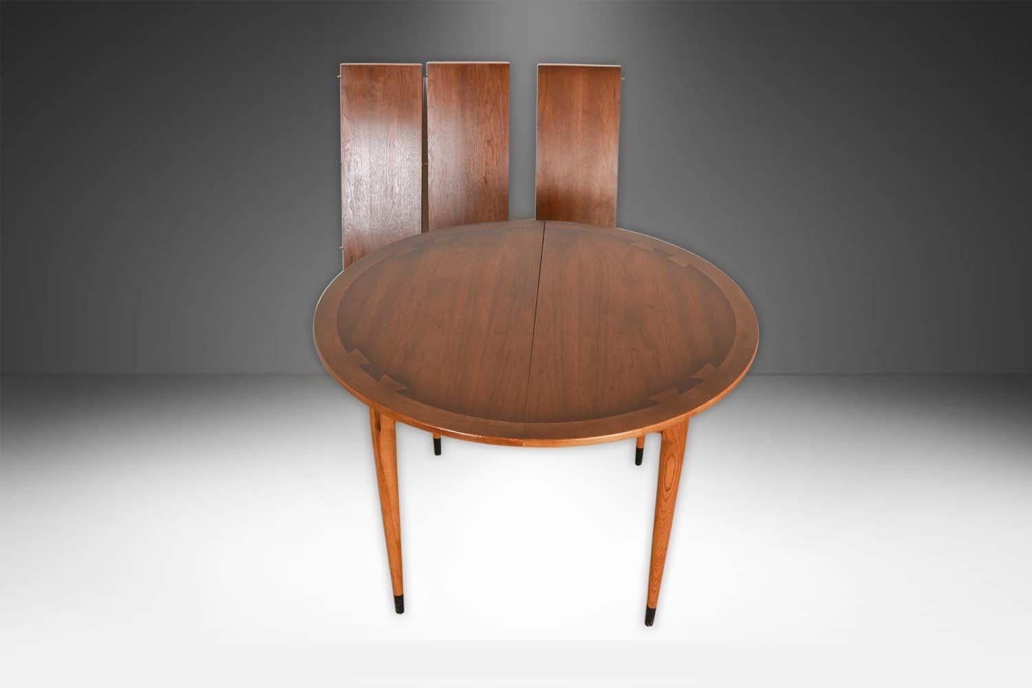 Mesa de Comedor Mid Century Lane Acclaim Ampliable de Redonda a Ovalada Estadounidense en venta