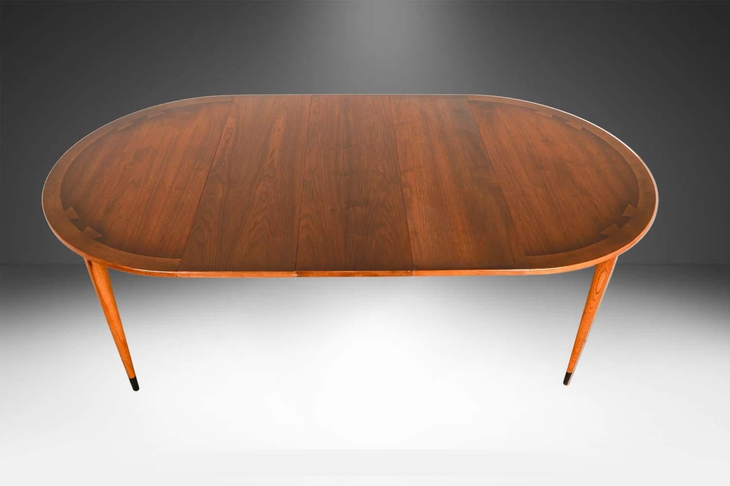 Mesa de Comedor Mid Century Lane Acclaim Ampliable de Redonda a Ovalada en venta 2