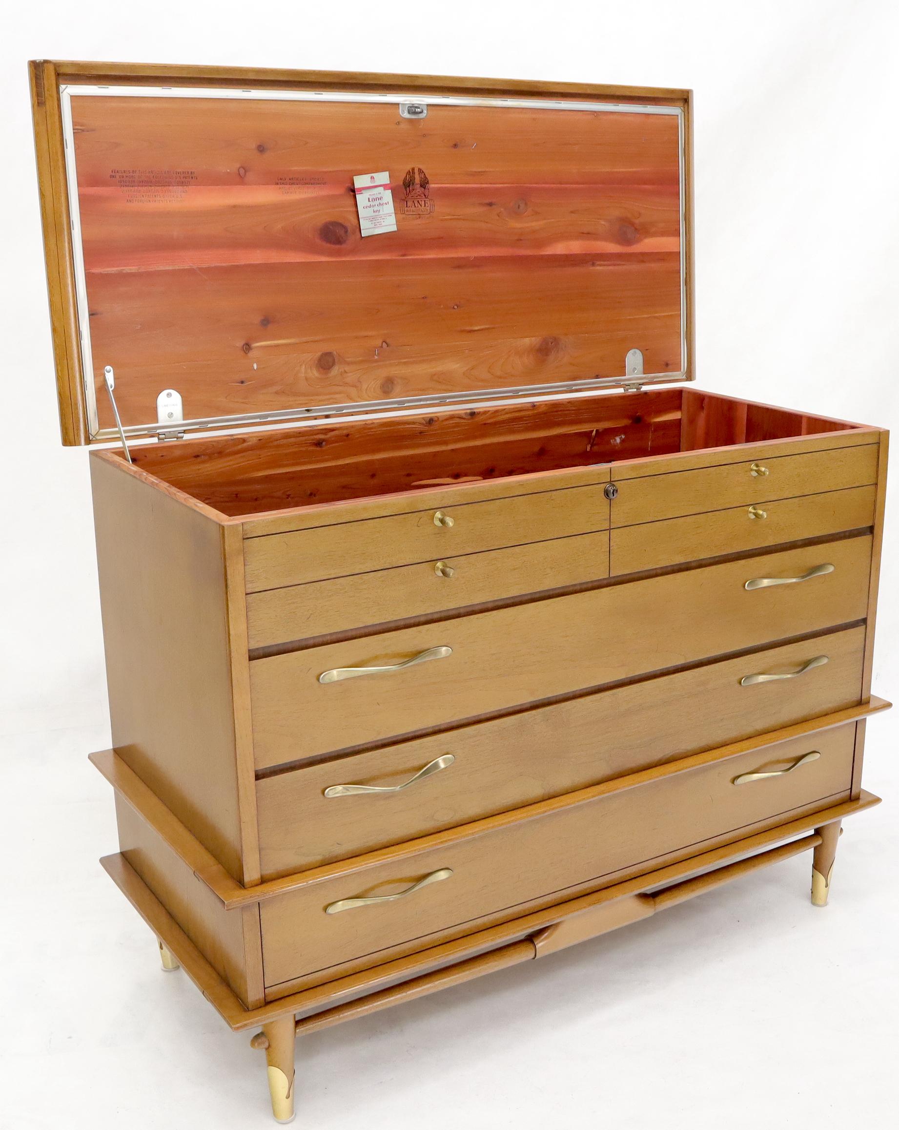 vintage lane cedar chest with bottom drawer