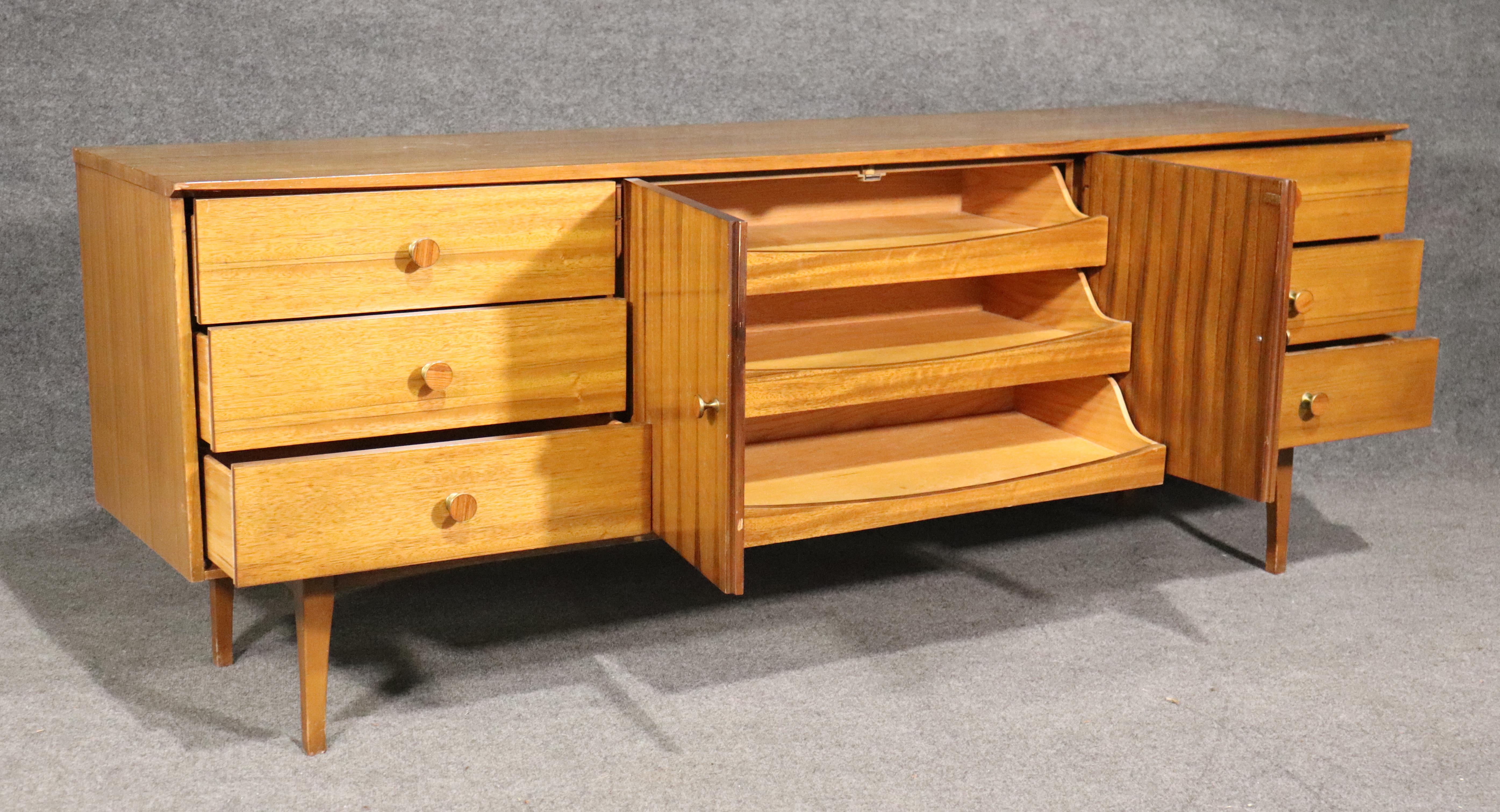 Mid-Century Modern Mid-Century Lane Dresser w/ Inlay For Sale