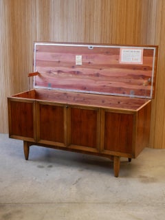 Mid-Century Lane Furniture Cedar Blanket Chest