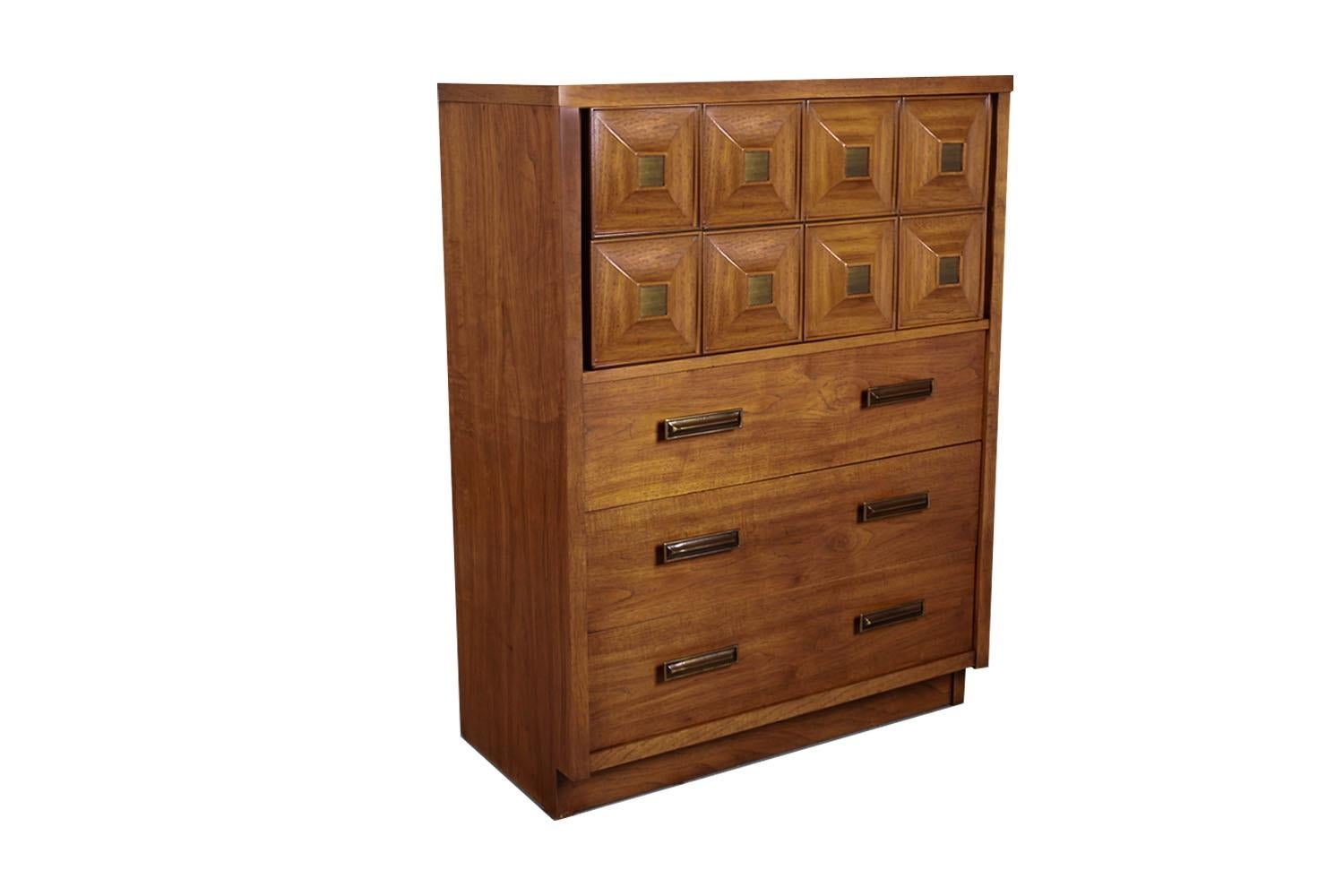 how tall is a highboy dresser