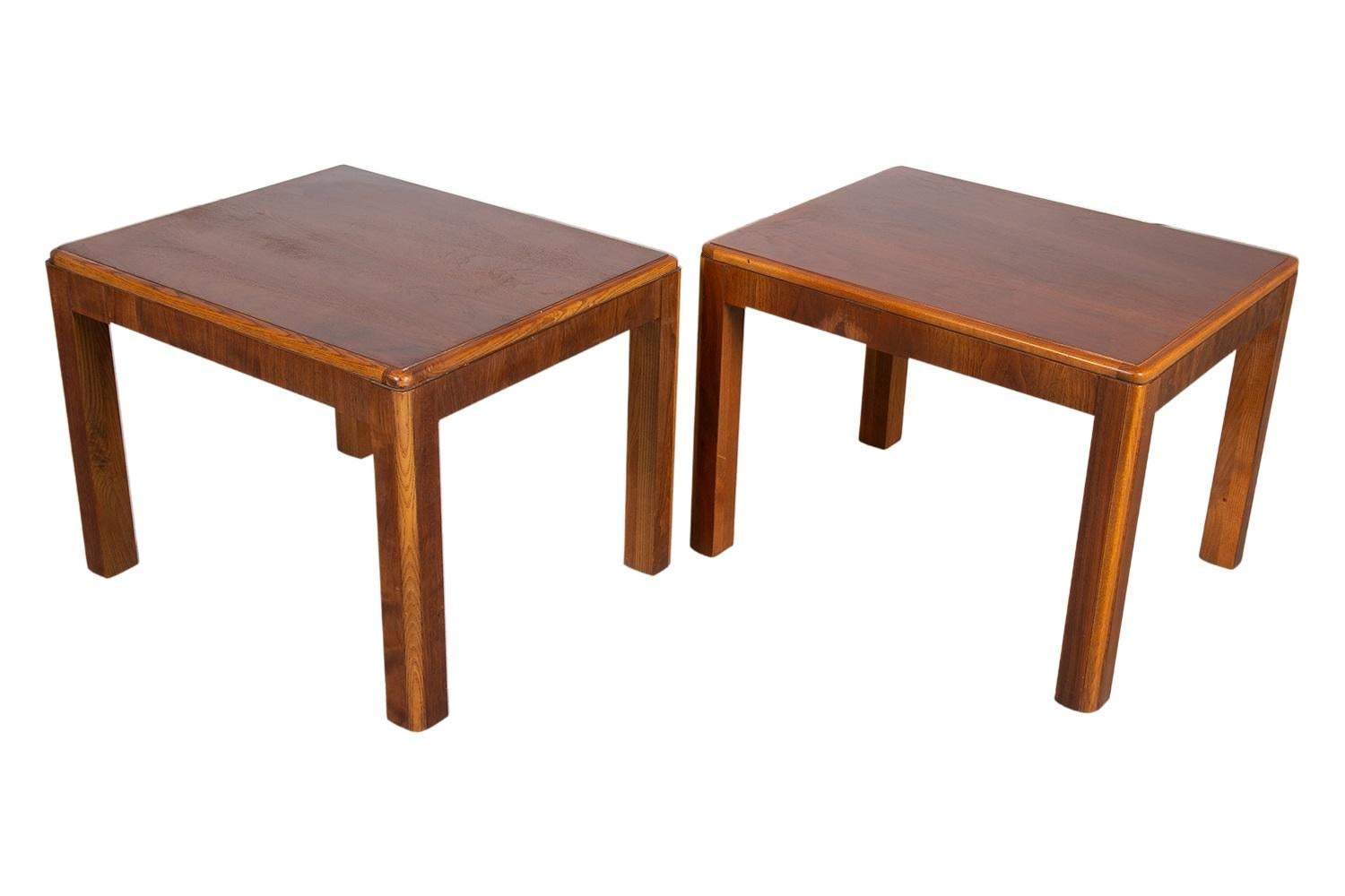 Paire de tables d'appoint de style Lane Parson du milieu du siècle dernier État moyen - En vente à Baltimore, MD