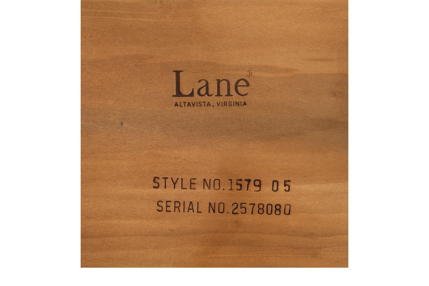 Noyer Paire de tables d'appoint de style Lane Parson du milieu du siècle dernier en vente