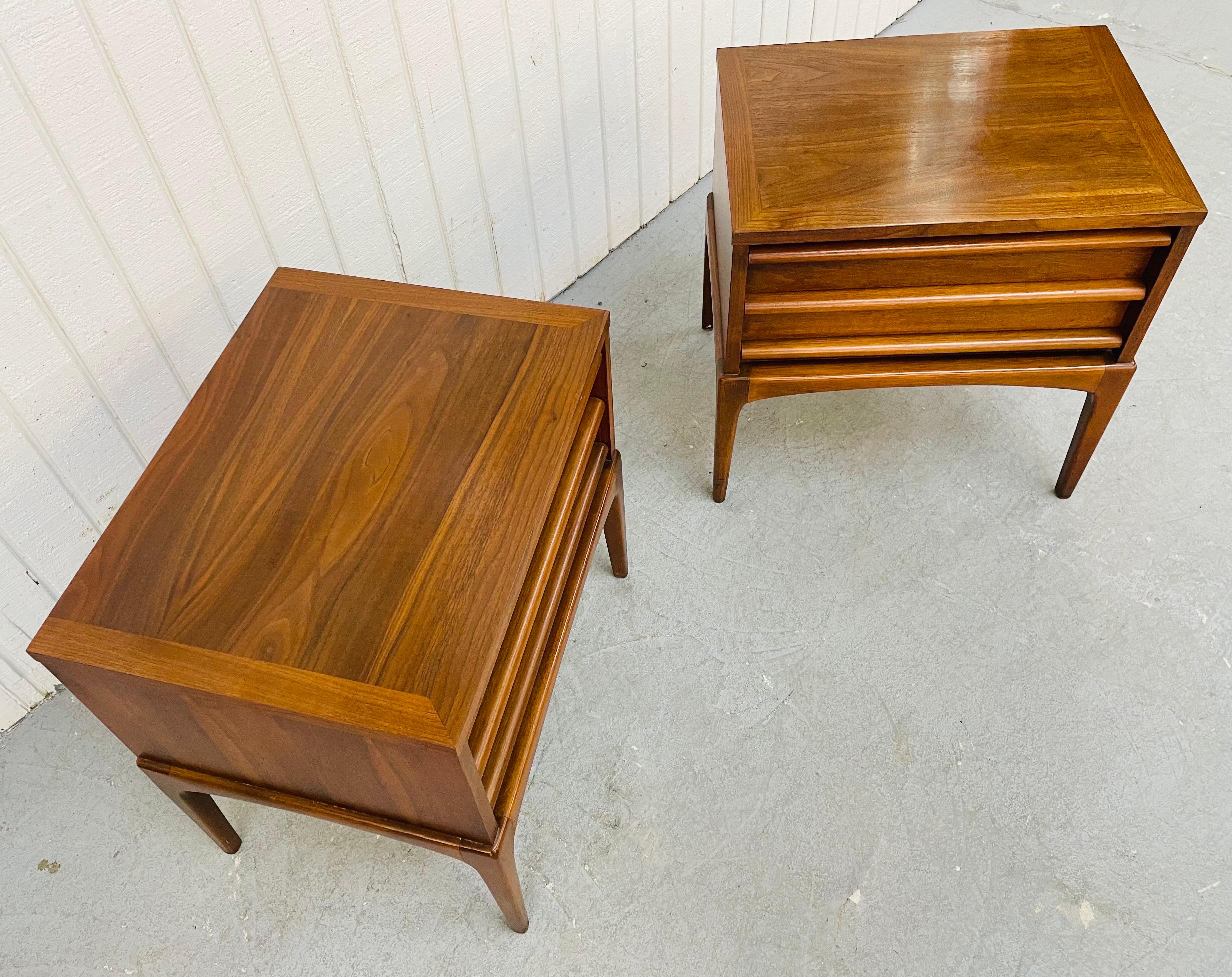 Mid-Century Lane Rhythm Walnut Nightstands In Good Condition In Clarksboro, NJ