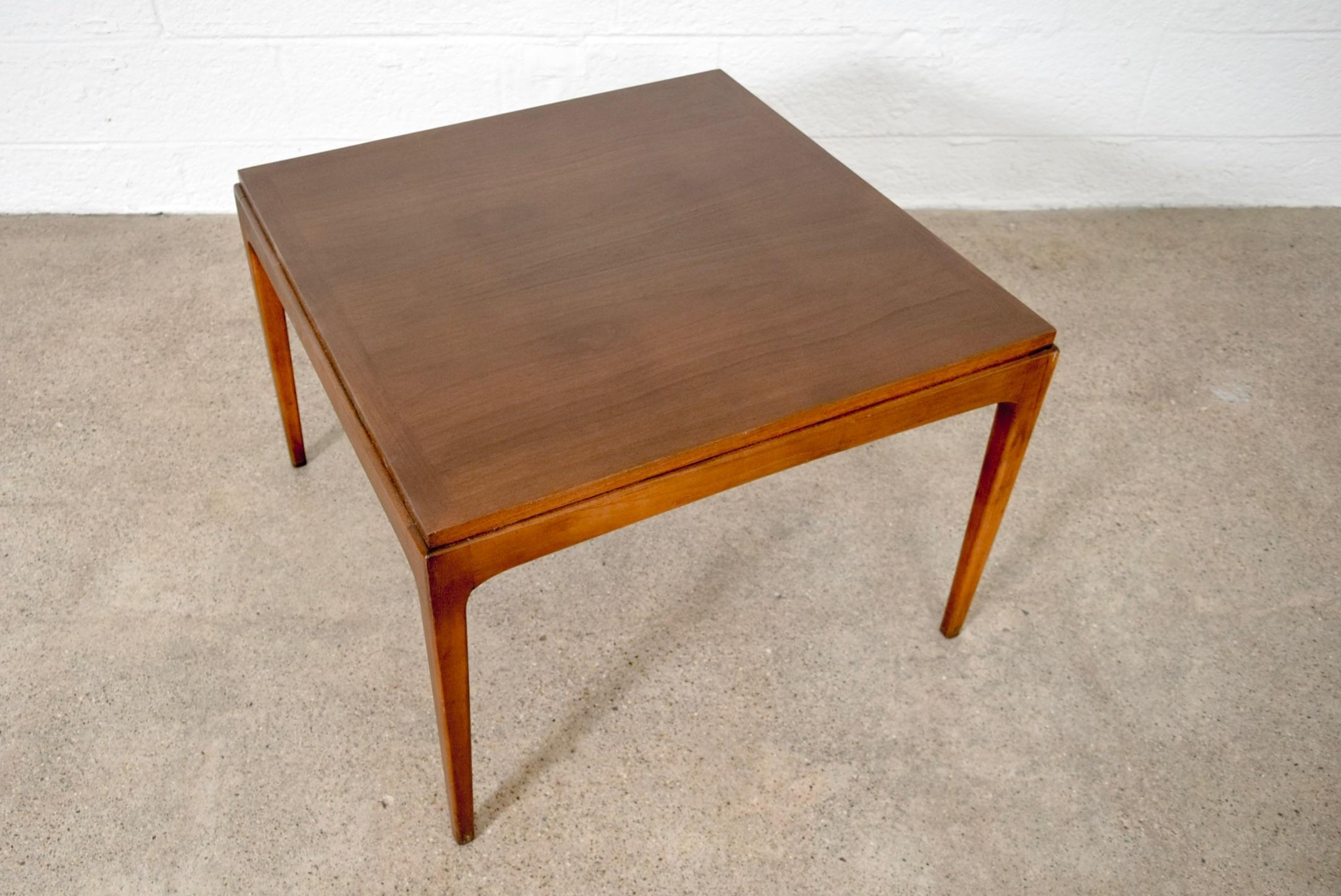 Midcentury Lane Square Walnut Wood Coffee or End Table, 1960s In Good Condition In Detroit, MI