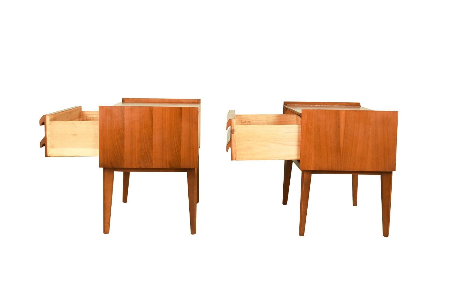 American Mid-Century Lane Walnut Pair Nightstands End Tables First Edition Collection For Sale