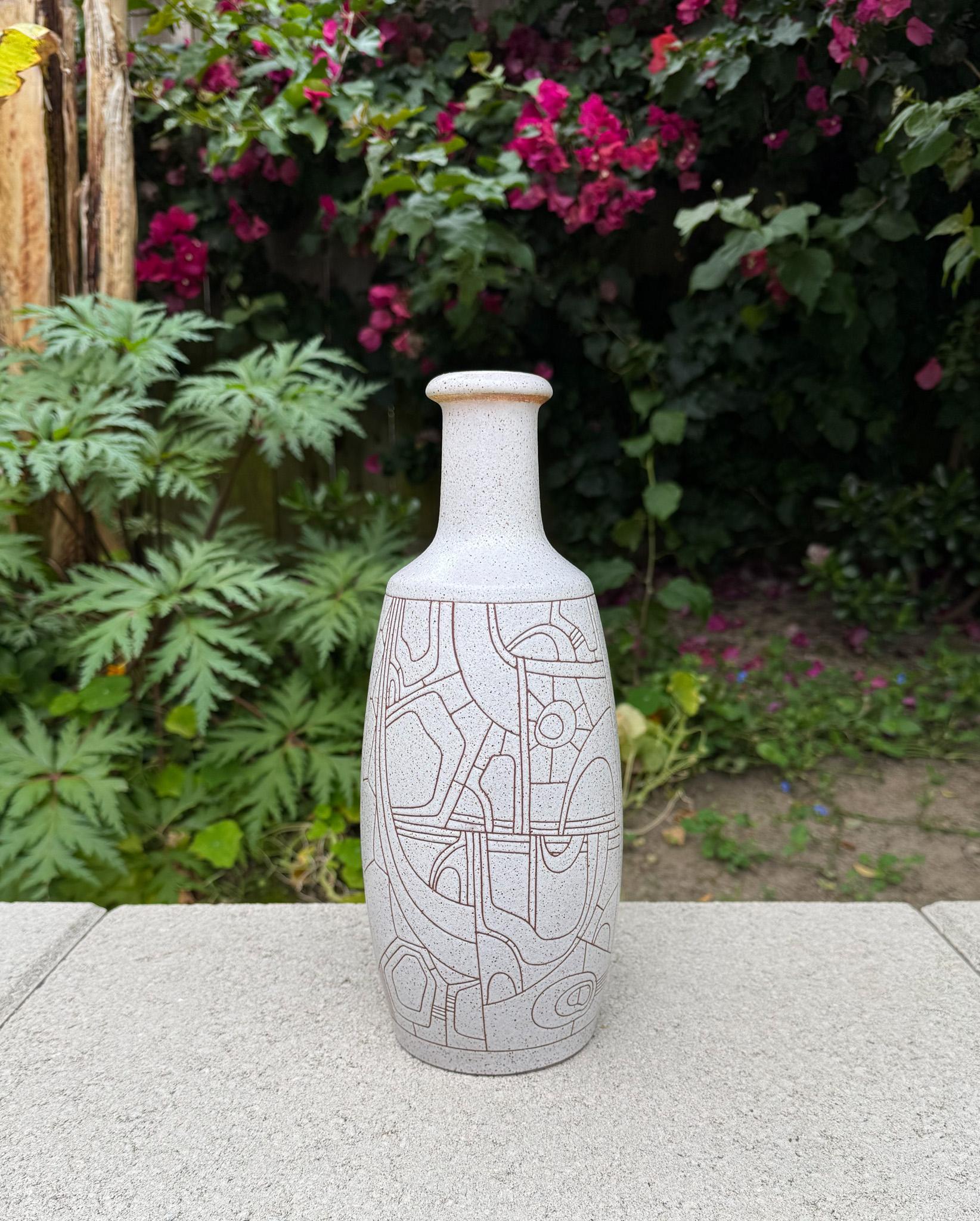Vase en céramique émaillée Lapid Sgraffito du milieu du siècle, années 1960 4
