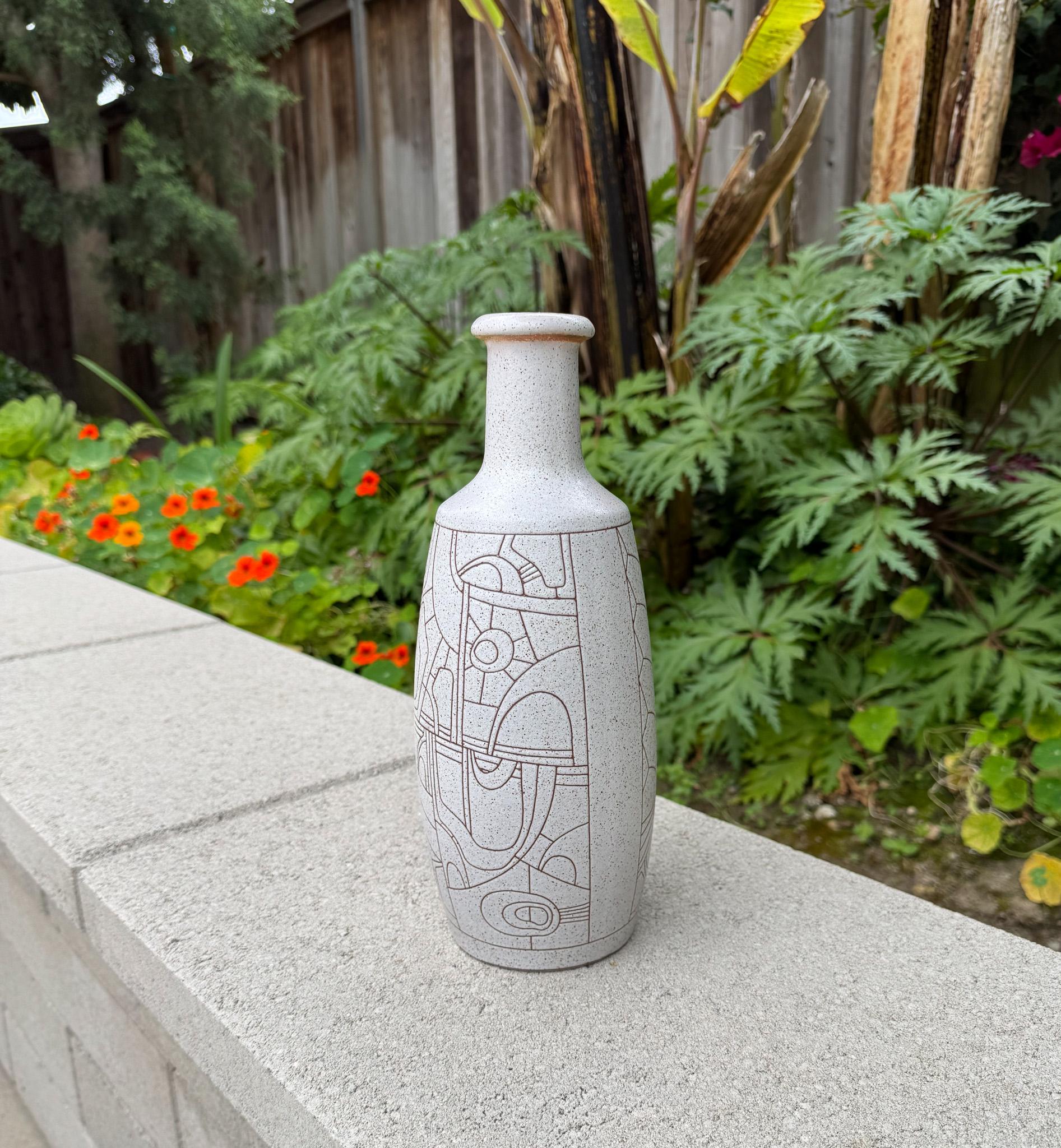 Vase en céramique émaillée Lapid Sgraffito du milieu du siècle, années 1960 5