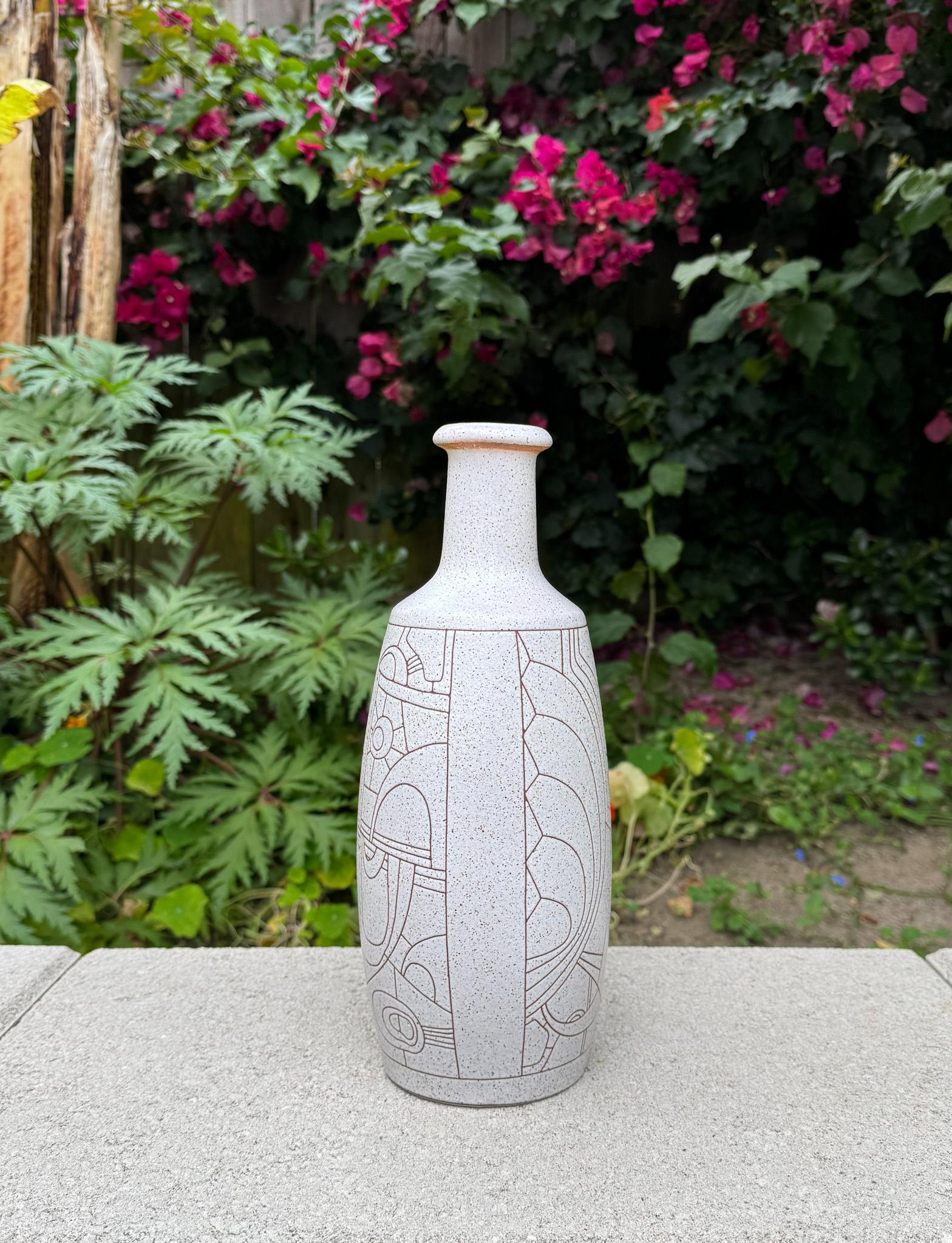 Vase en céramique émaillée Lapid Sgraffito du milieu du siècle, années 1960 6