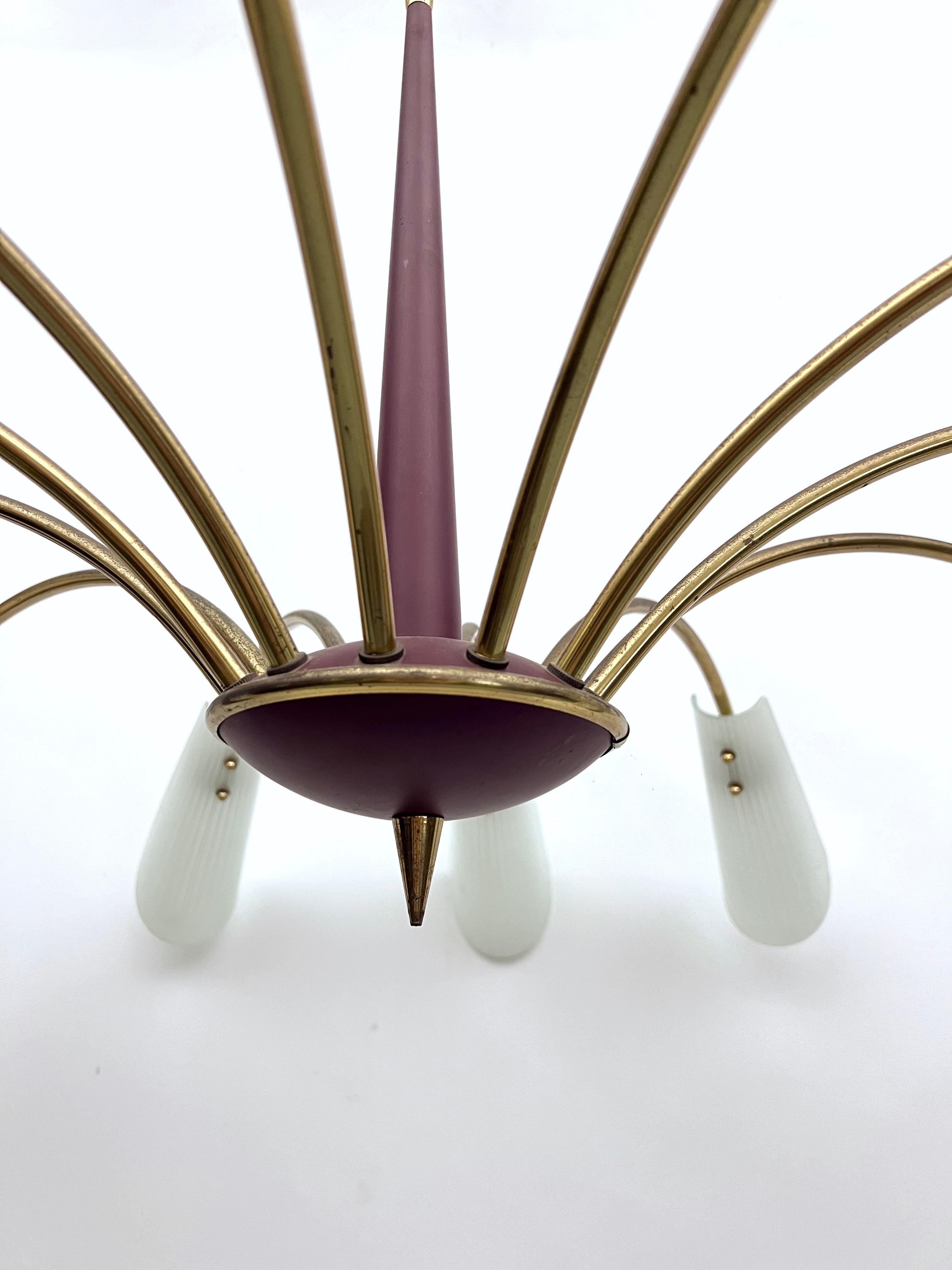 20th Century Mid-Century Large 12 arms spider chandelier in Stilnovo manner. Italy 1950s For Sale
