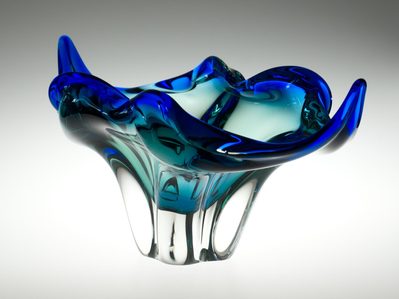 Midcentury Large Art Glass Bowl by Josef Hospodka Chribska Glassworks, 1960s In Good Condition In Lucenec, SK