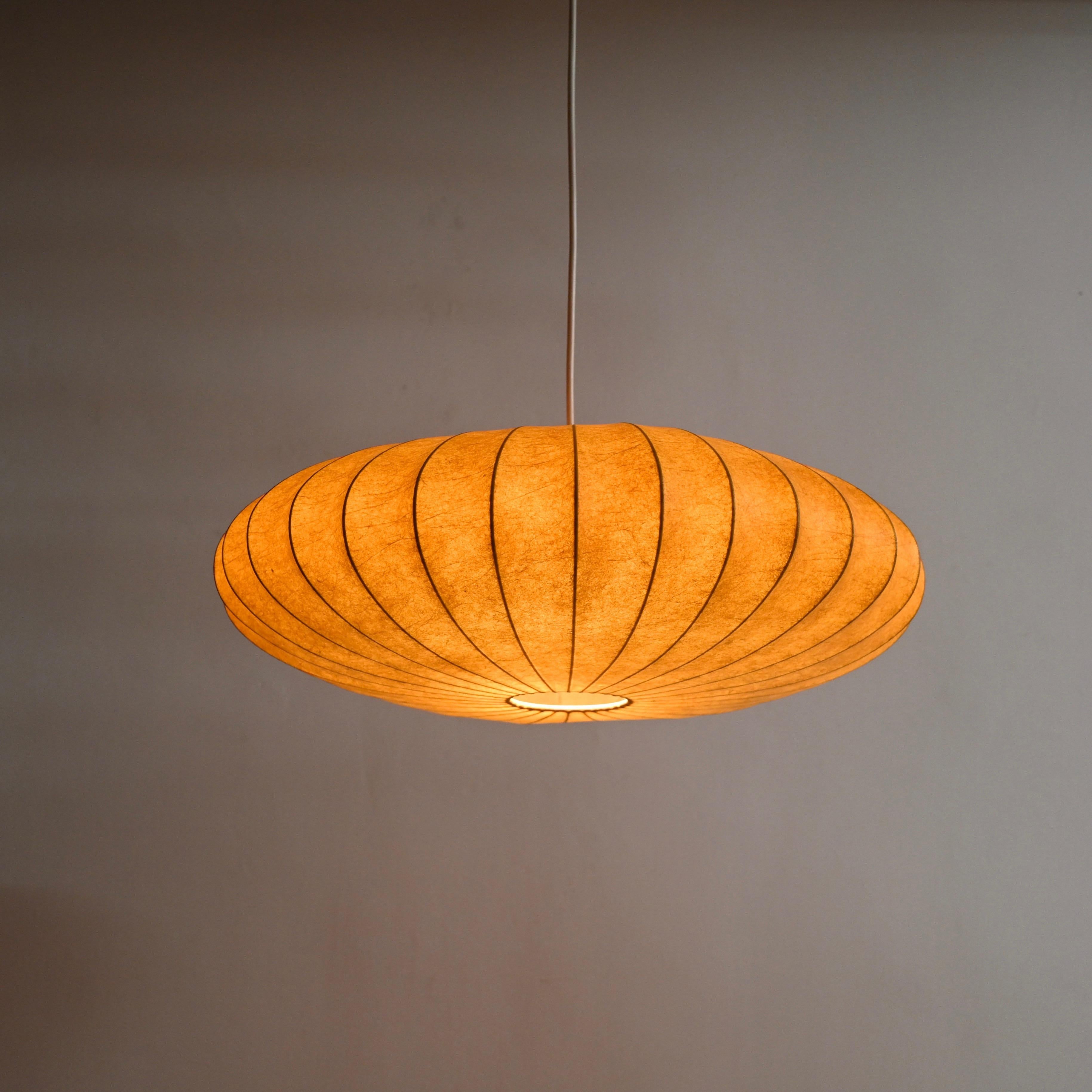 Mid-Century Large Beige Cocoon, Italian Pendant by Castiglioni, 1960s In Good Condition In Roma, IT