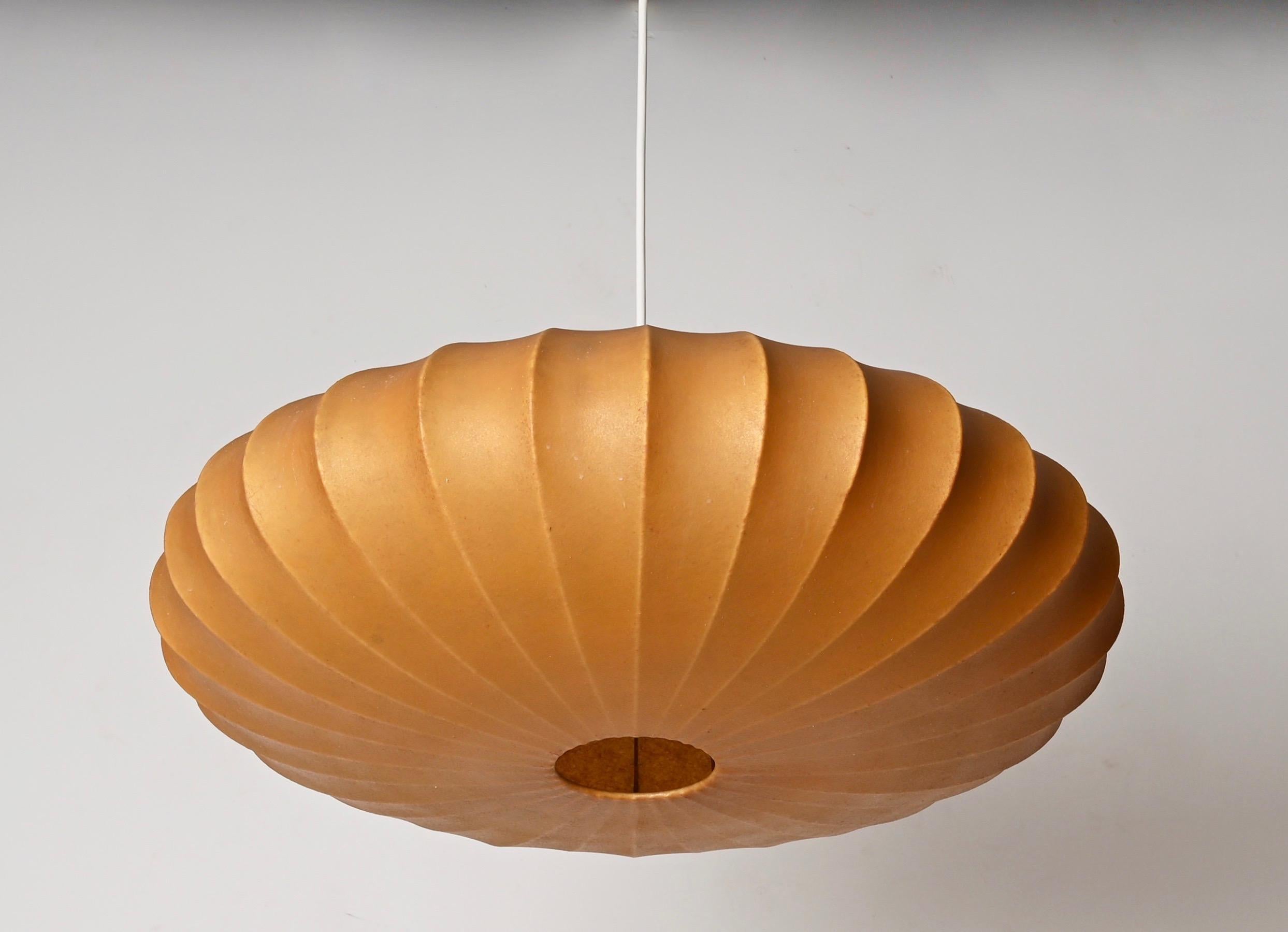 Mid-Century Large Beige Cocoon, Italian Pendants by Castiglioni, 1960s In Good Condition In Roma, IT